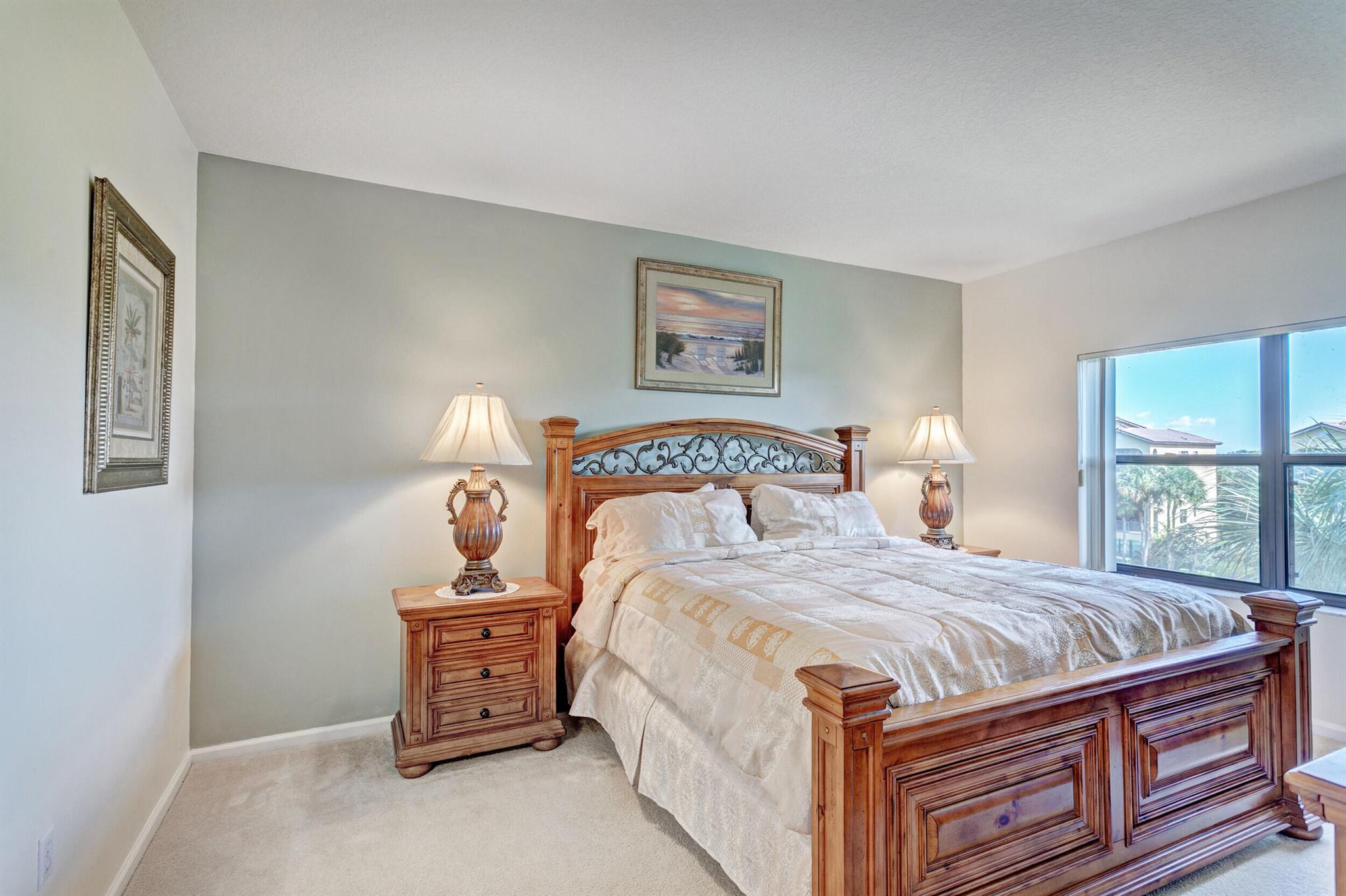 500 Uno Lago Drive 402