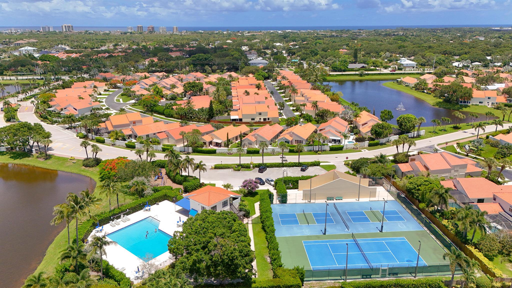2500 La Cristal Circle
