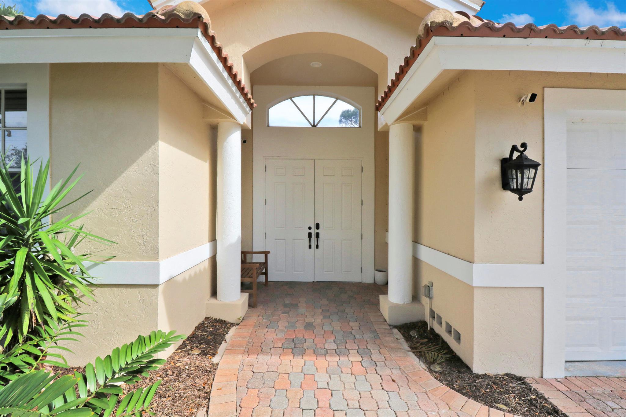 6995 Cypress Cove Circle
