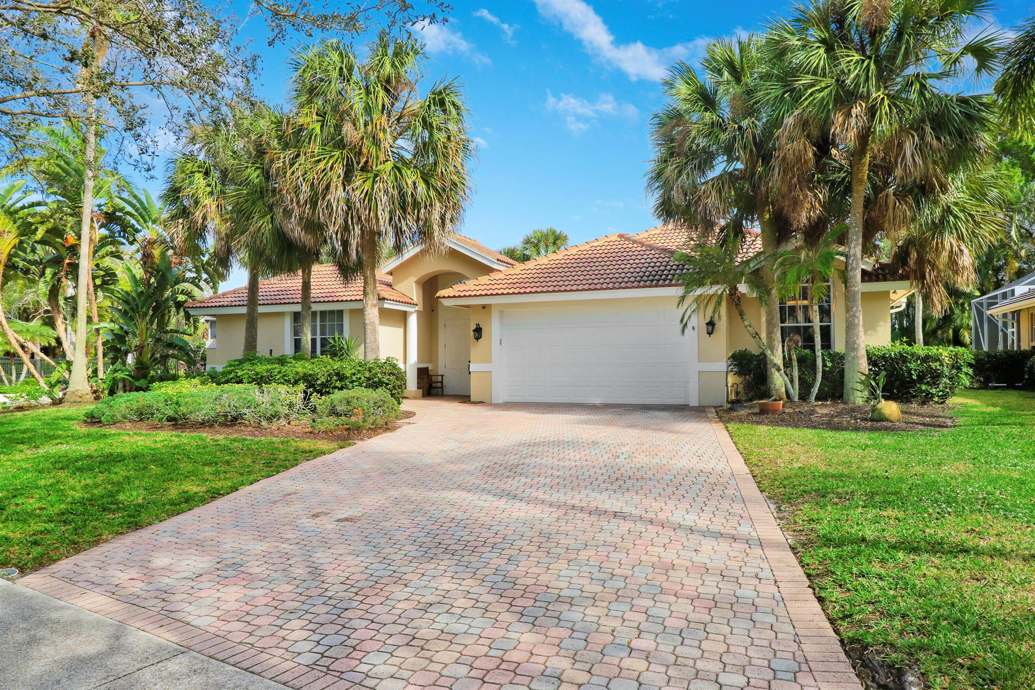 6995 Cypress Cove Circle