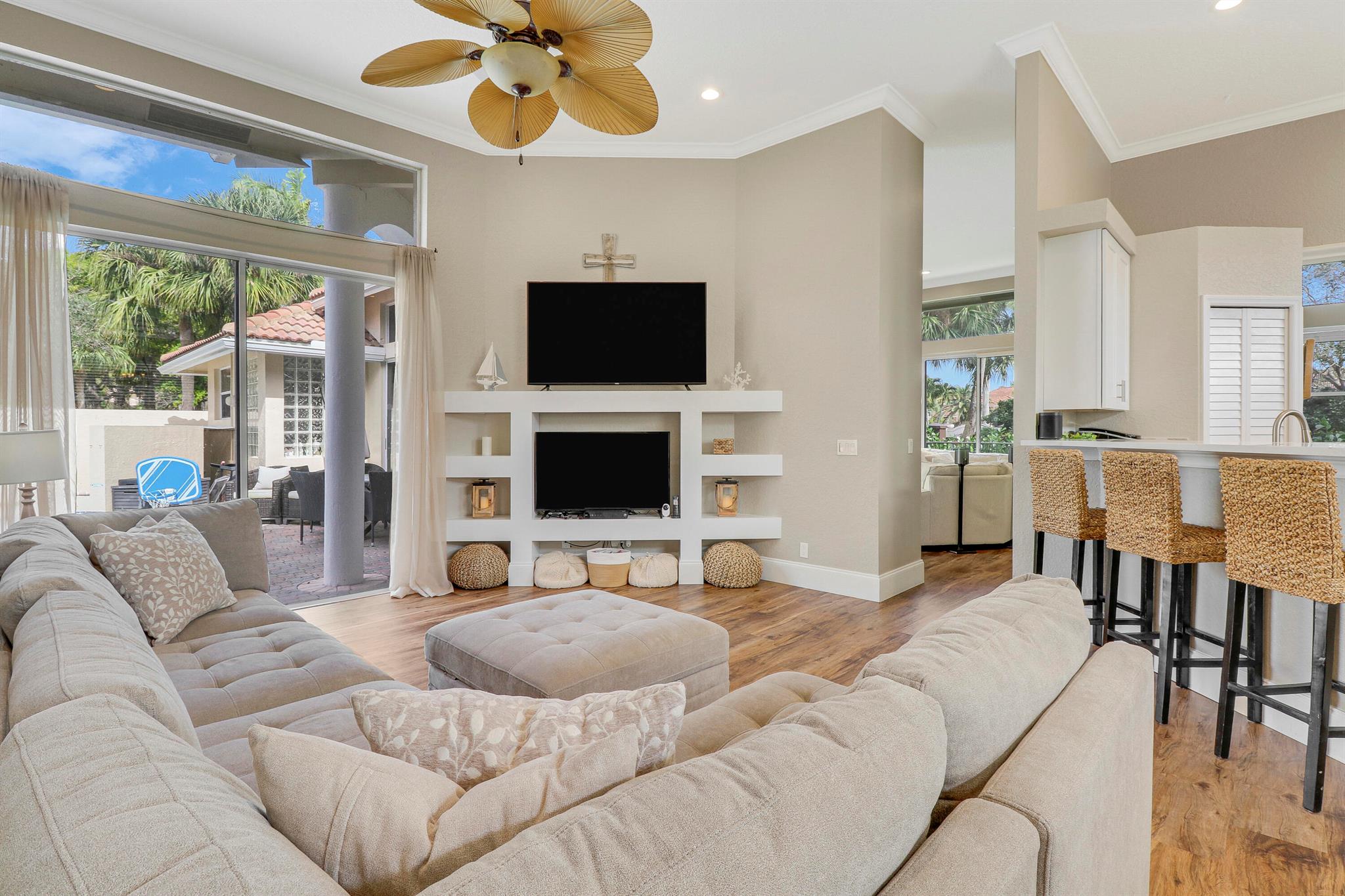 6995 Cypress Cove Circle