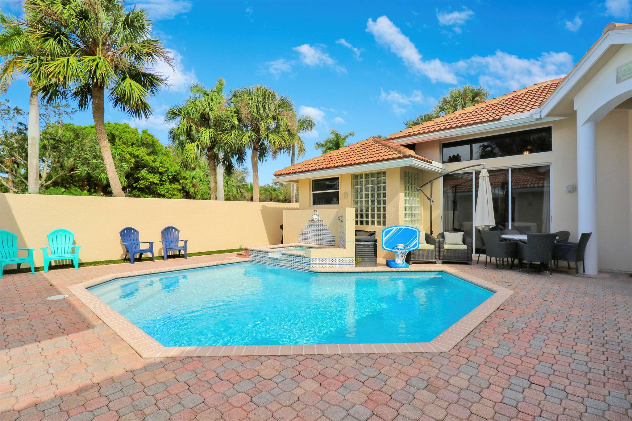 6995 Cypress Cove Circle