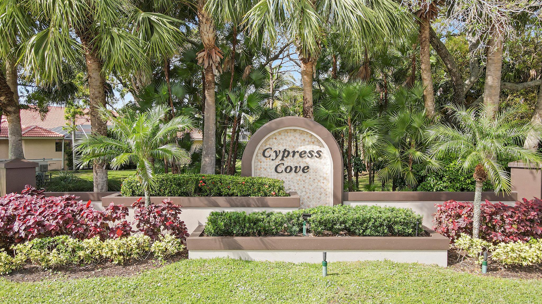 6995 Cypress Cove Circle