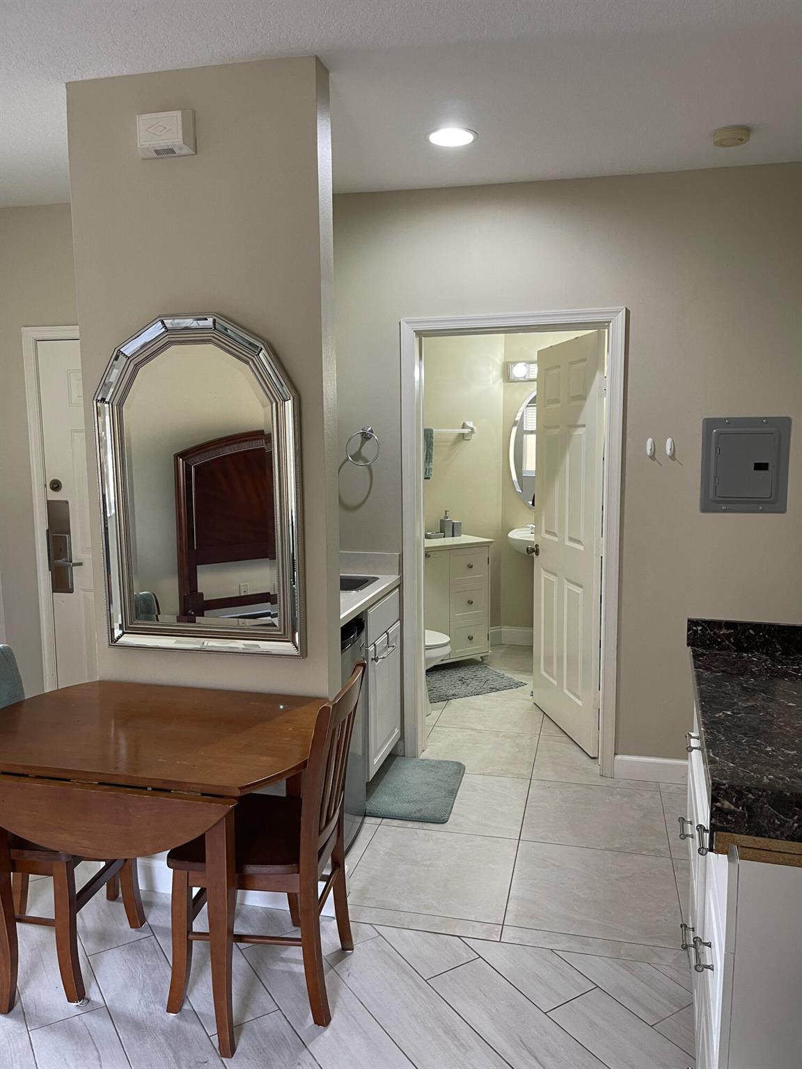8912 Sandshot Court B