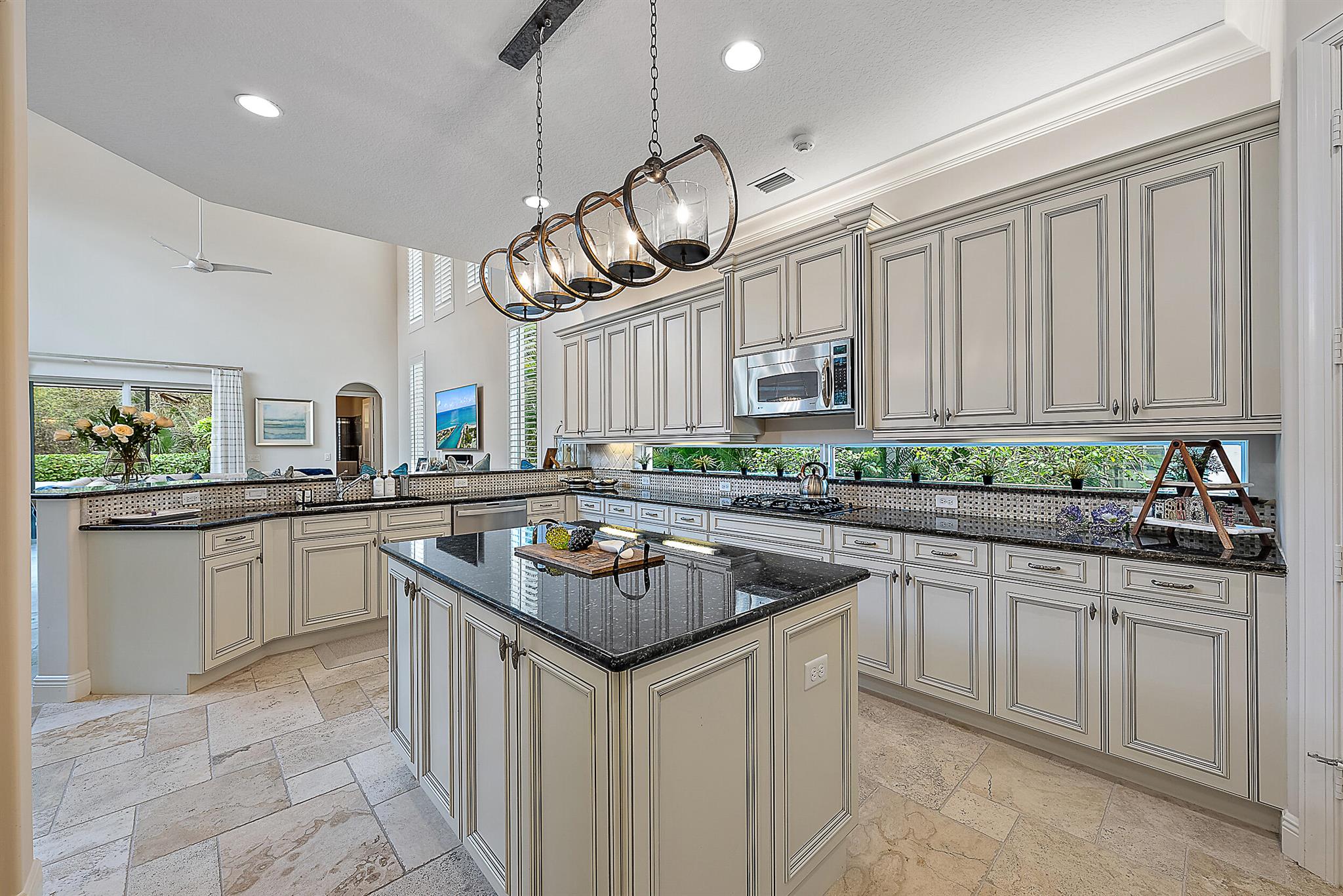 714 Cote Azur Drive