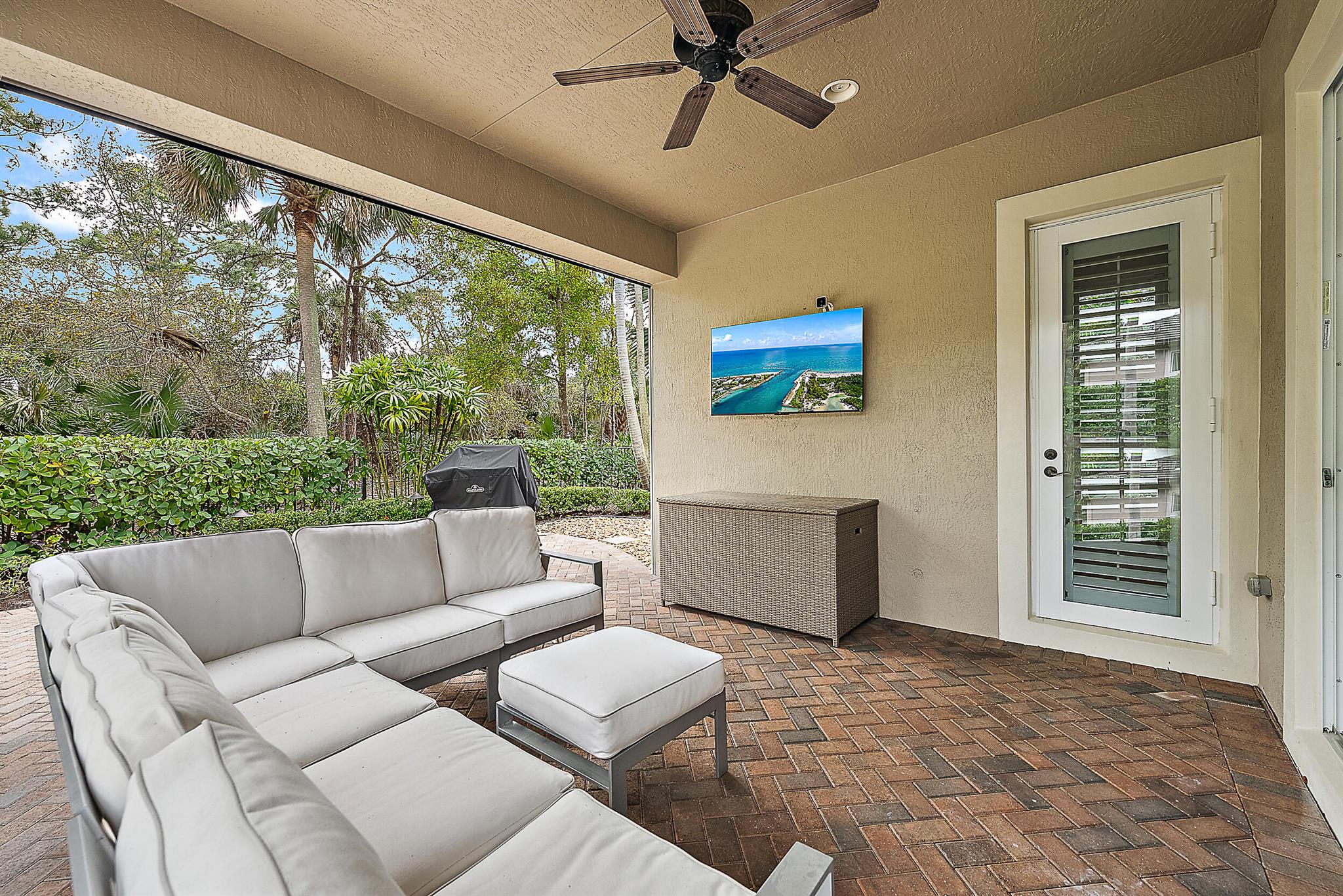 714 Cote Azur Drive