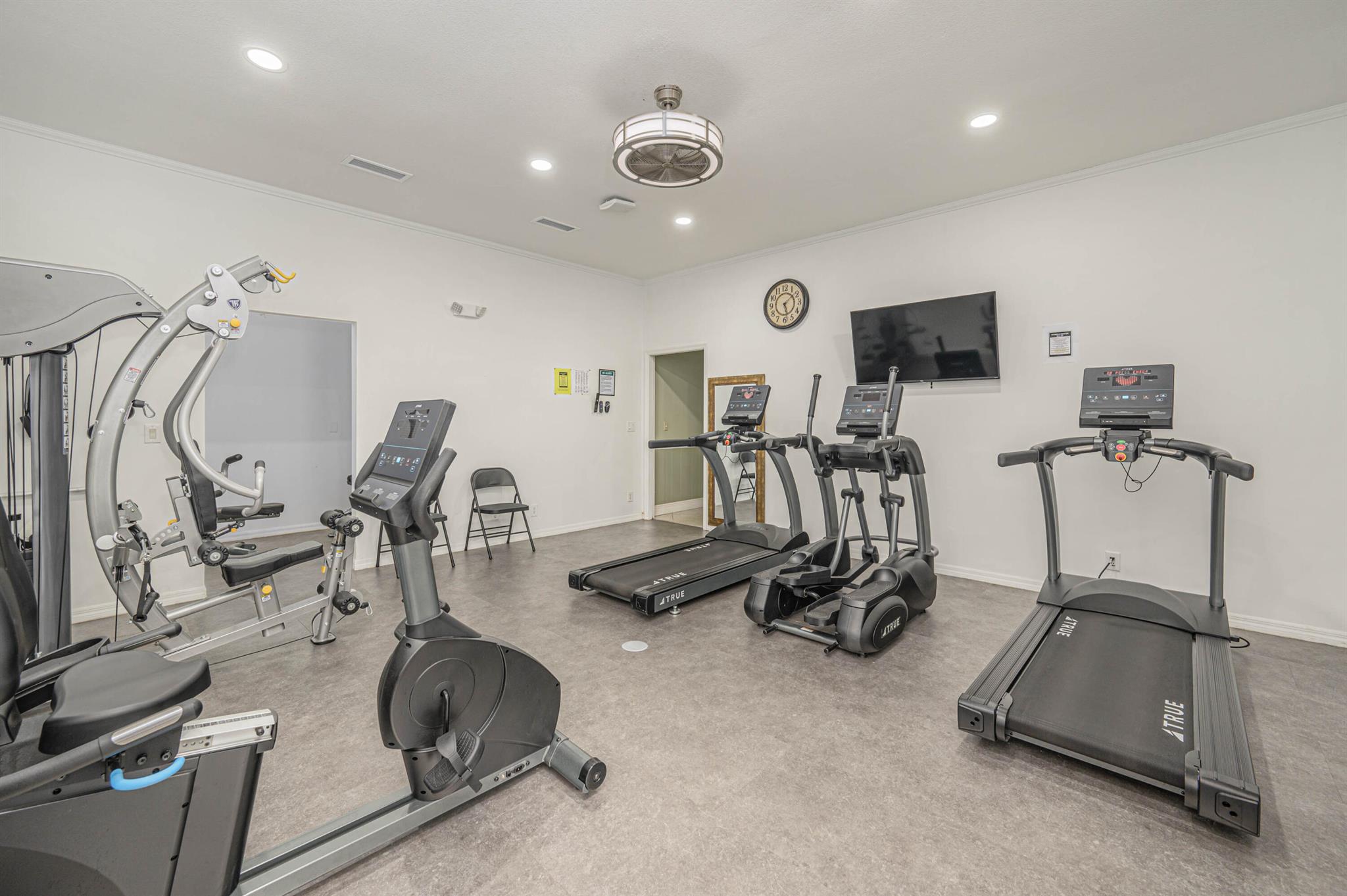 300 SW South River Drive 201