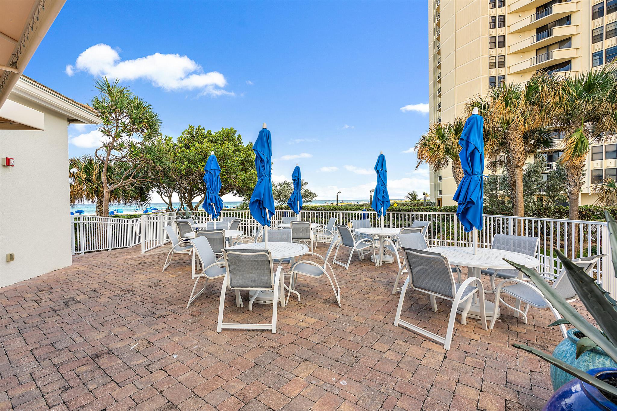 3000 N Ocean Drive 19e