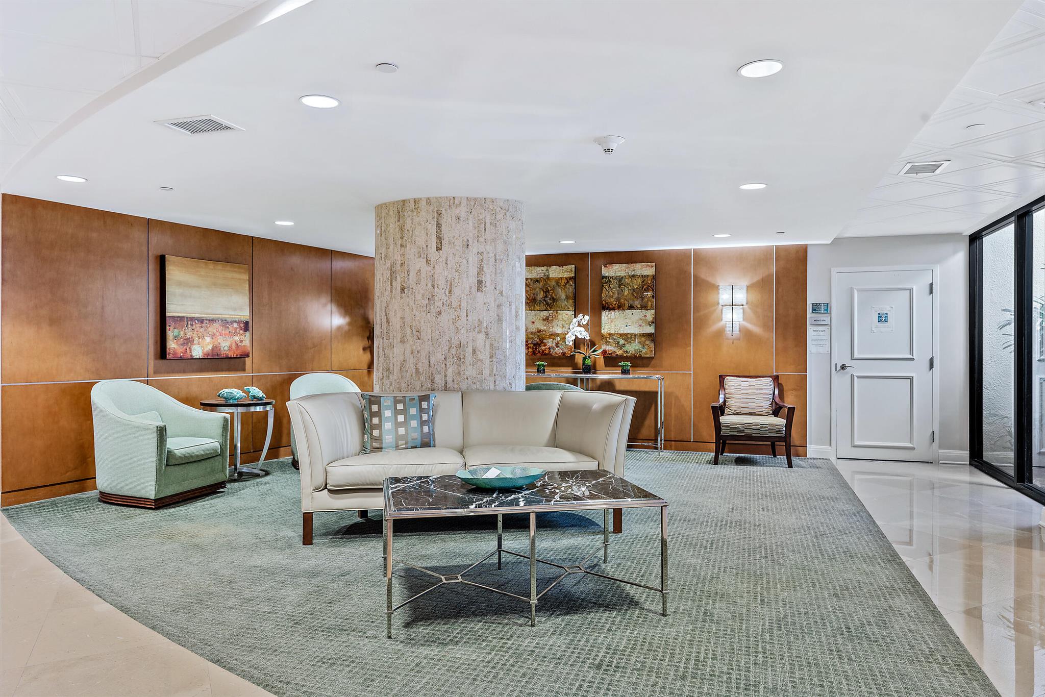 3000 N Ocean Drive 19e