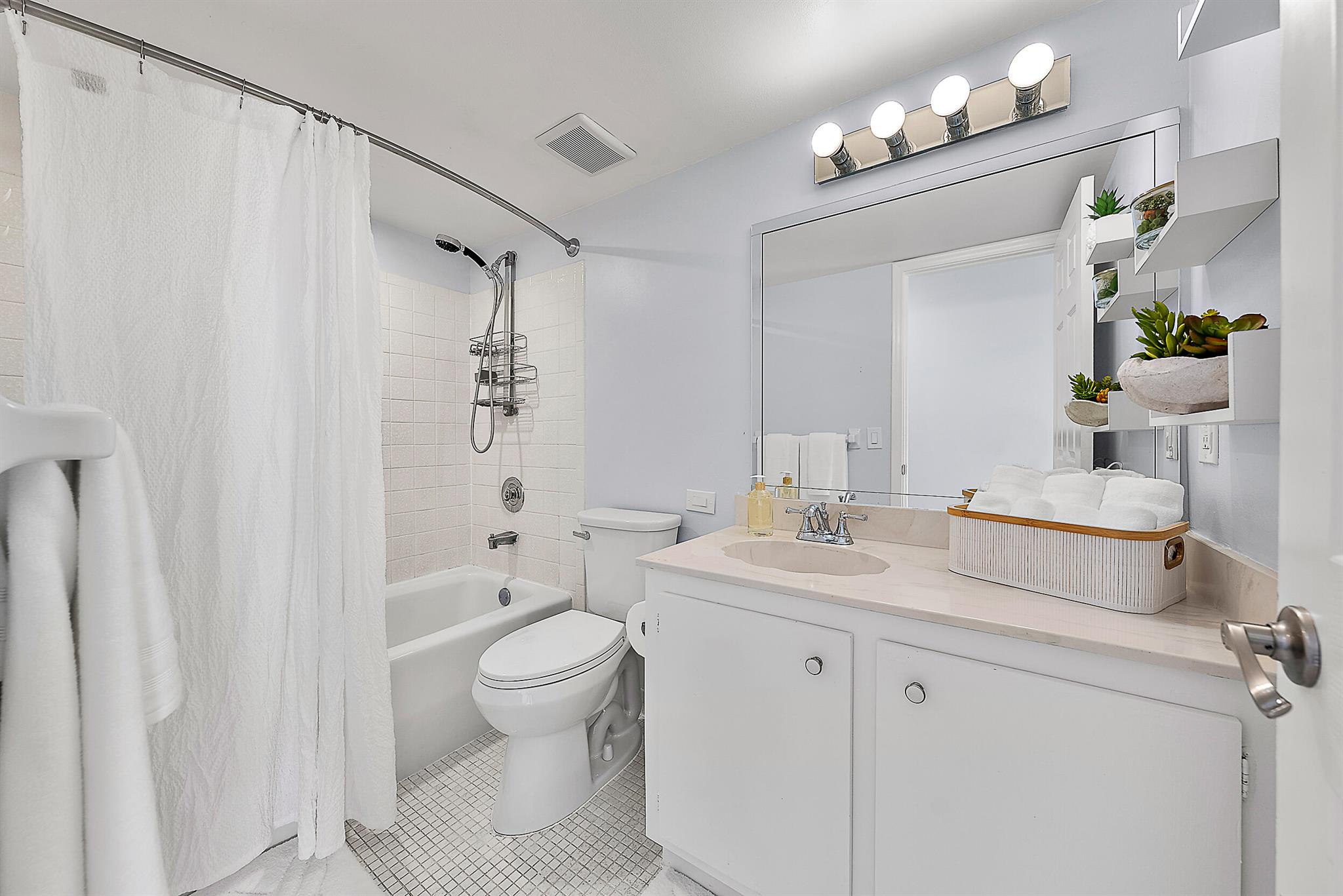 398 Golfview Road J
