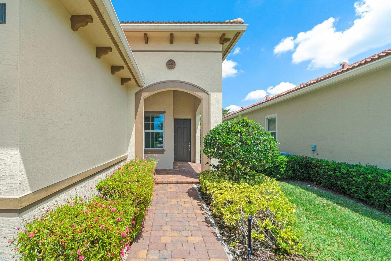 11227 SW Visconti Way