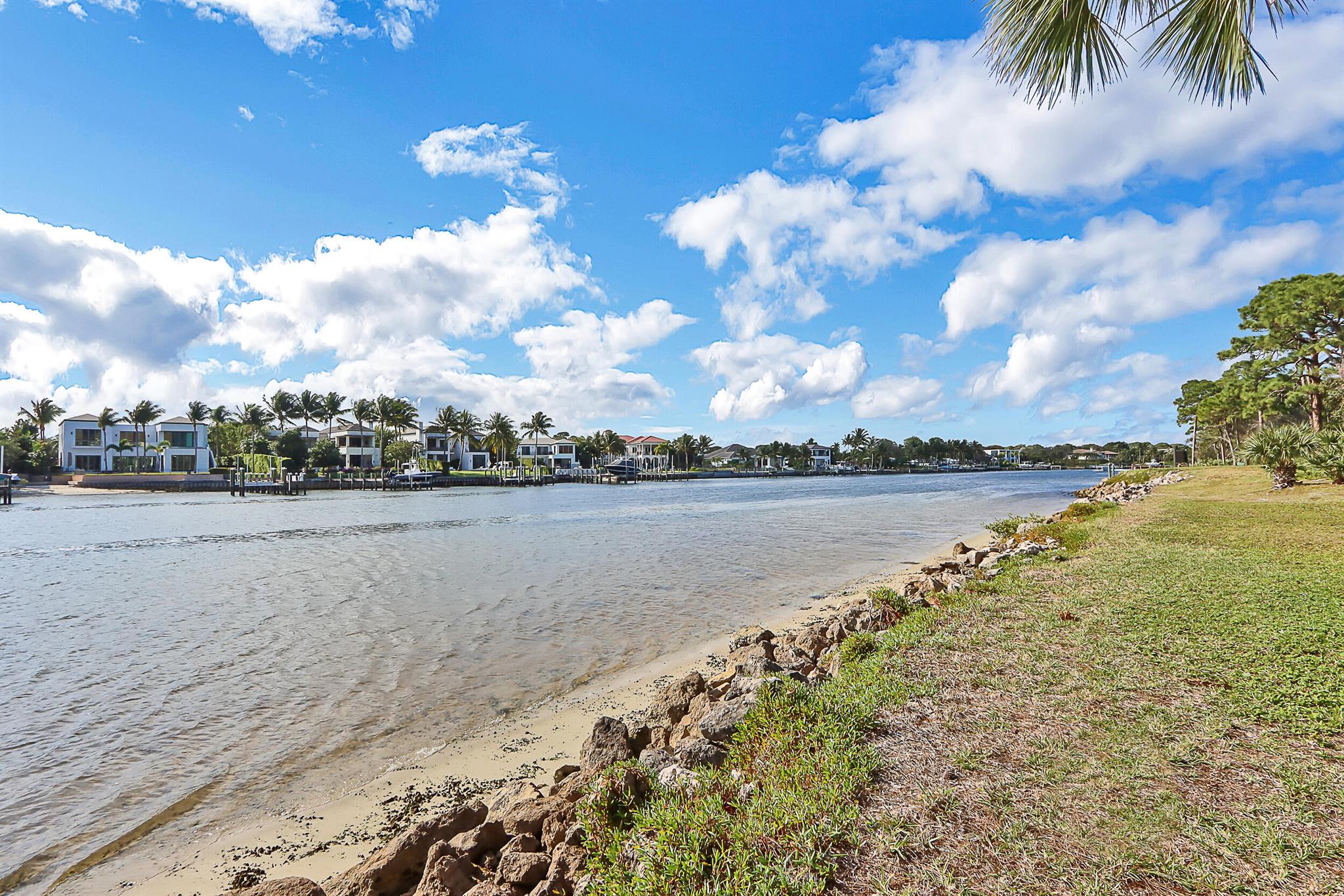 1001 Seafarer Circle 502