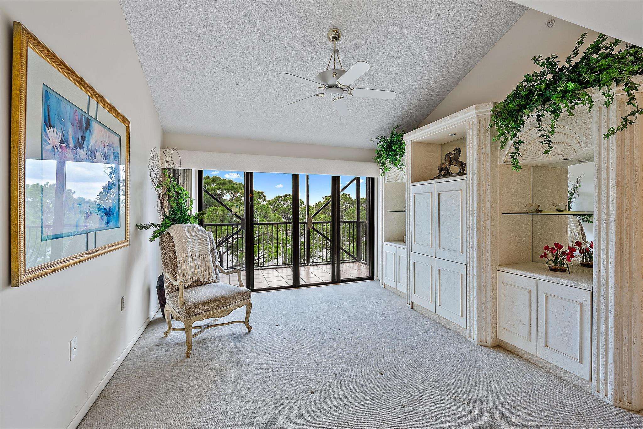 1001 Seafarer Circle 502