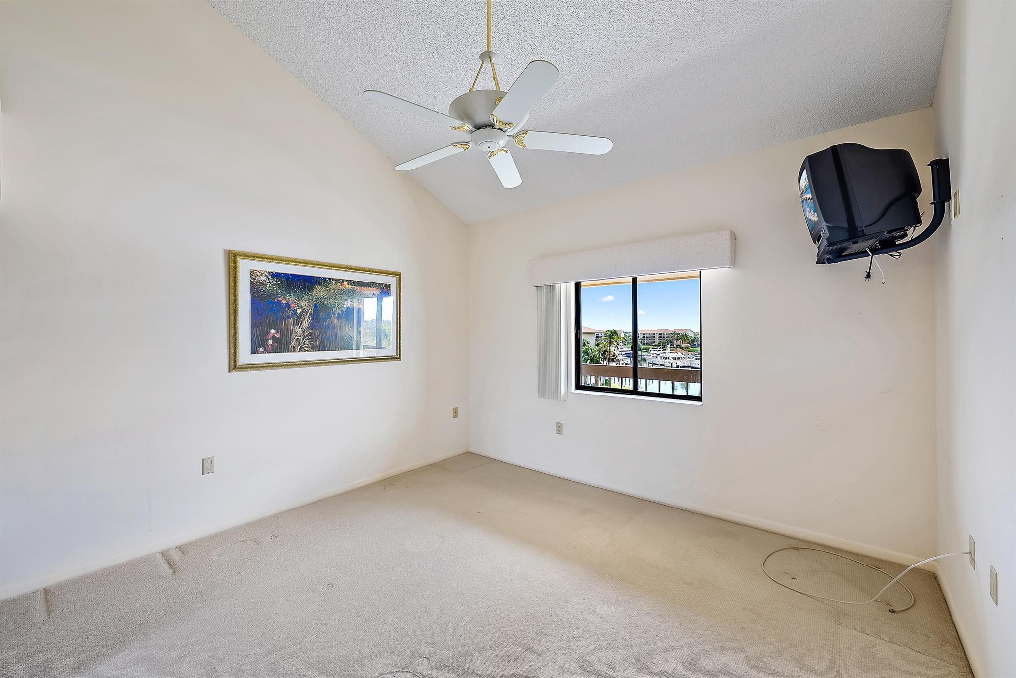 1001 Seafarer Circle 502