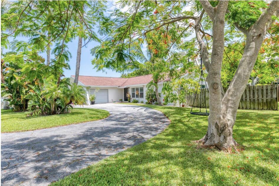 226 W Norfolk Road