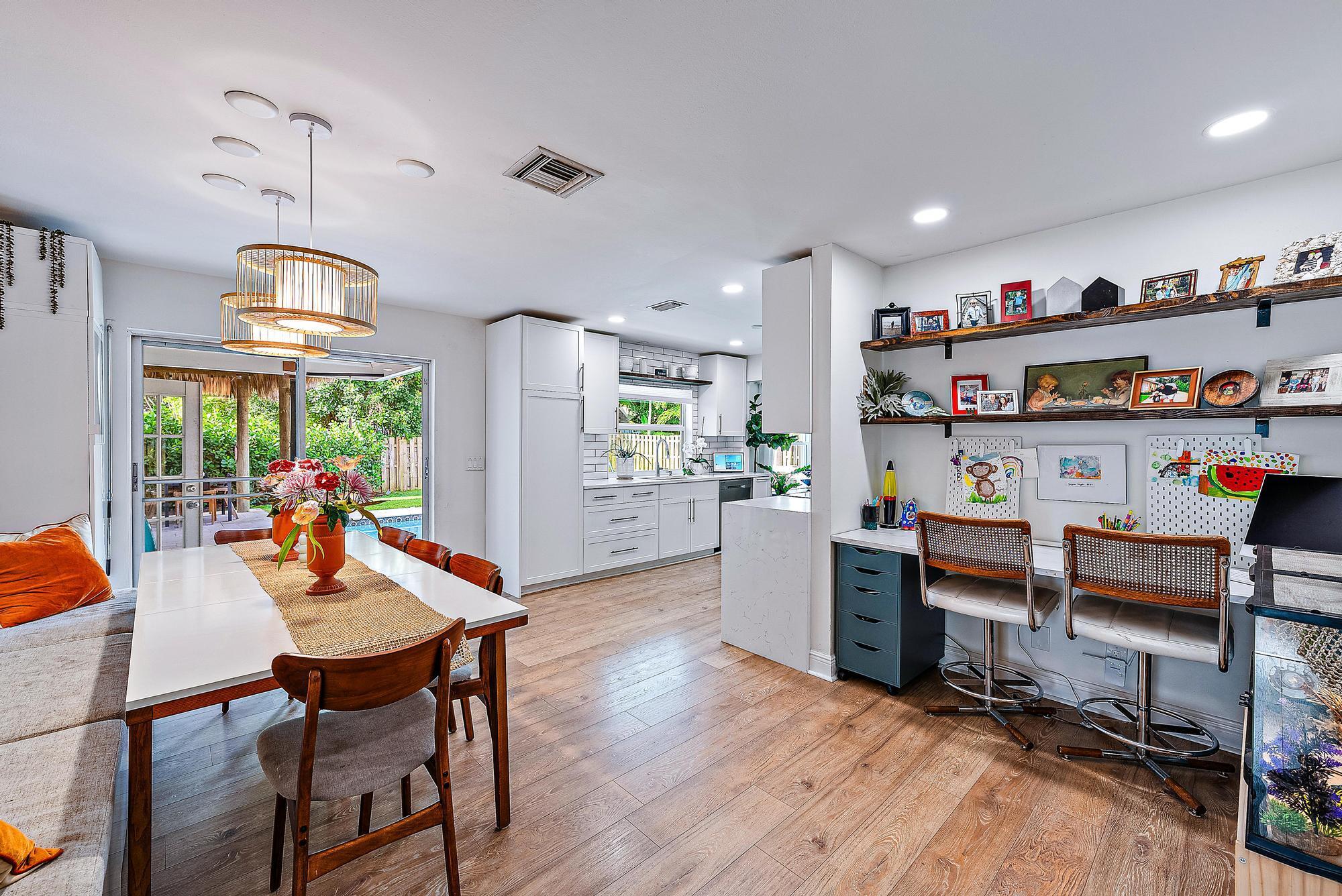 226 W Norfolk Road