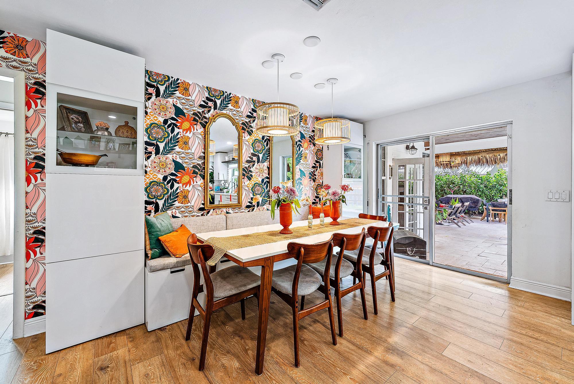 226 W Norfolk Road