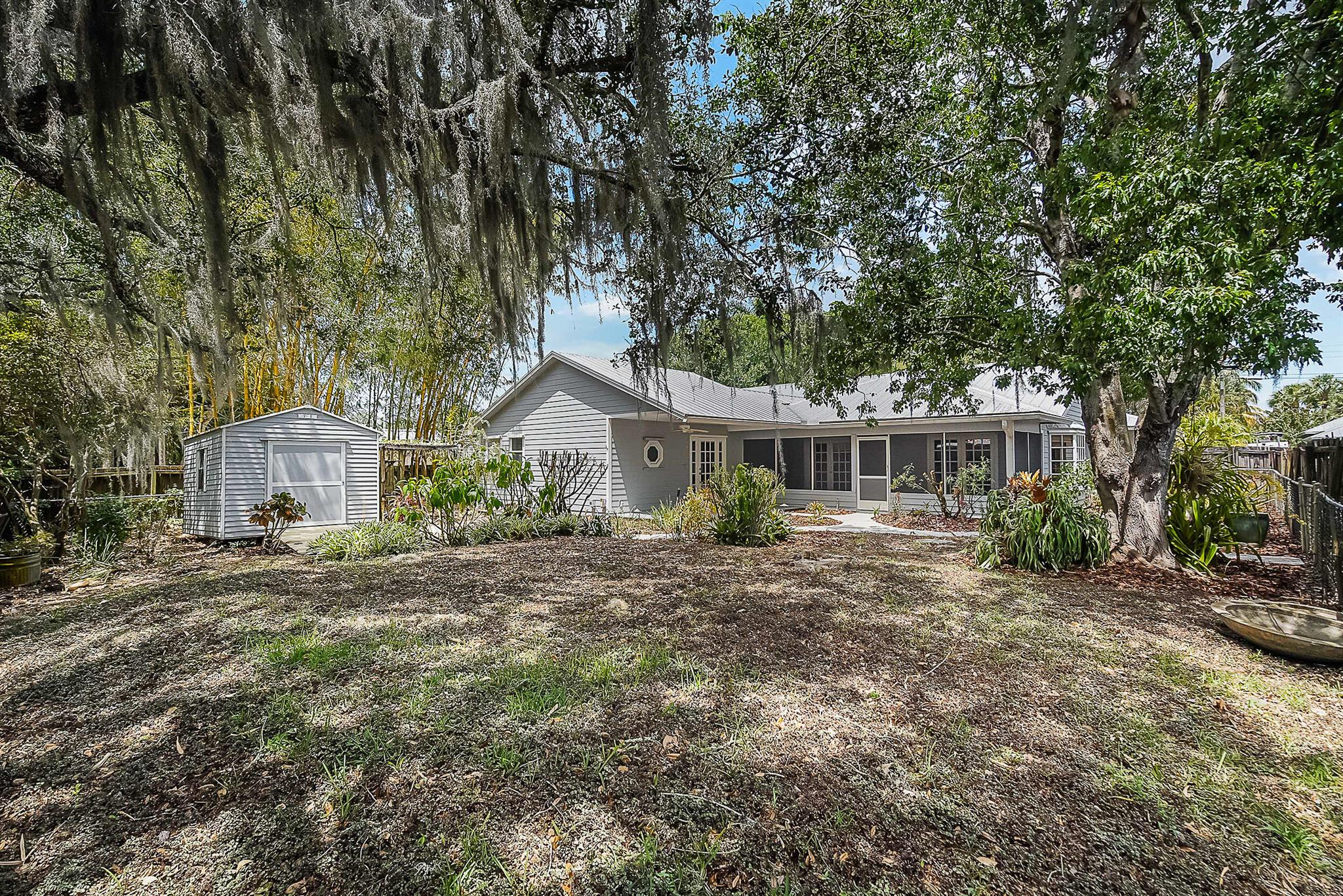 756 SW Rustic Circle