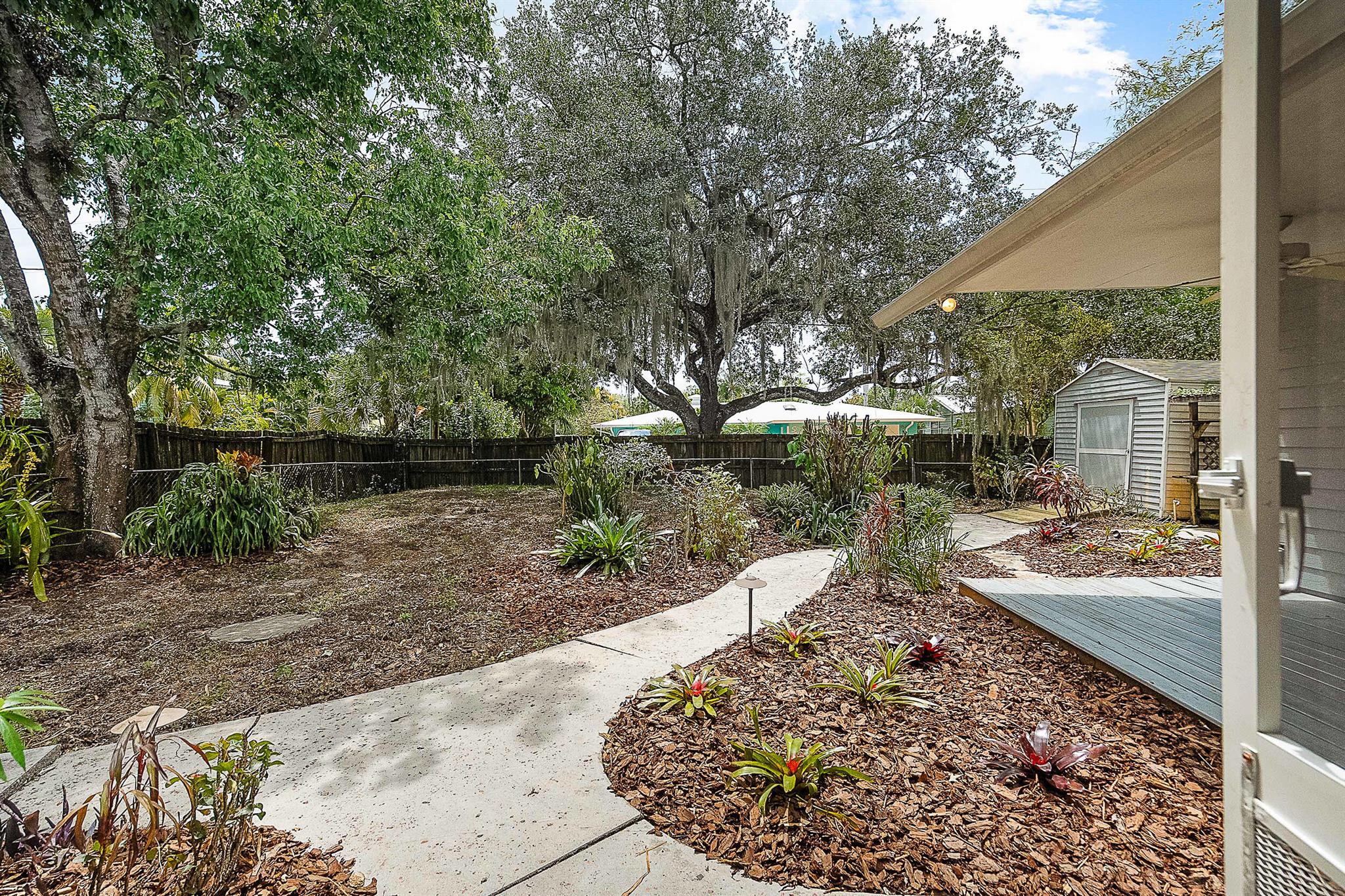 756 SW Rustic Circle