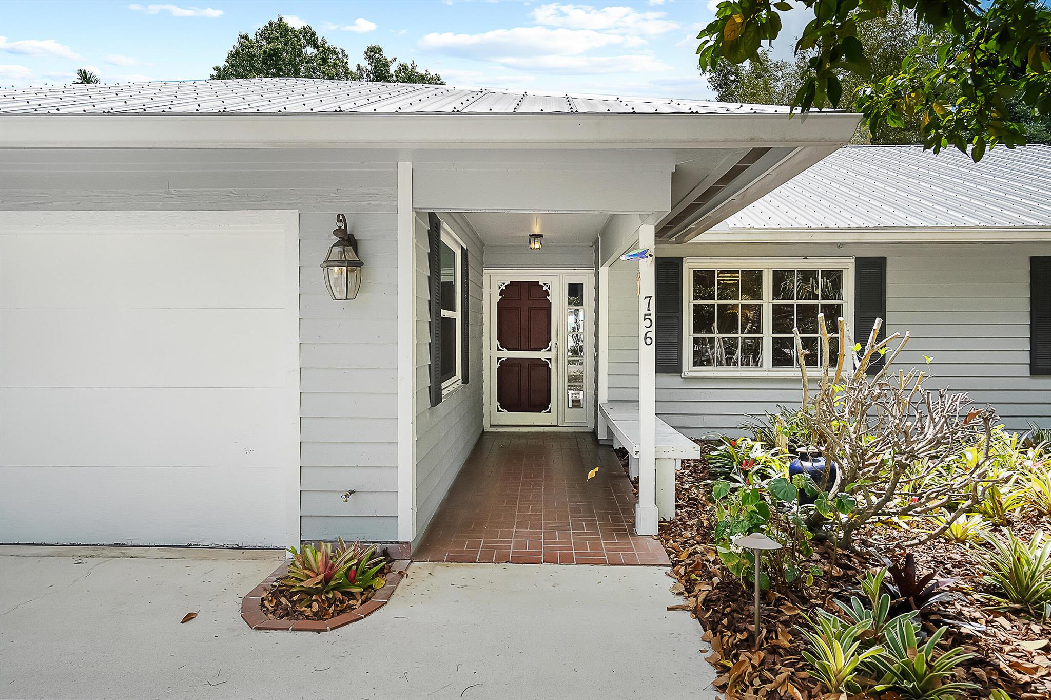 756 SW Rustic Circle
