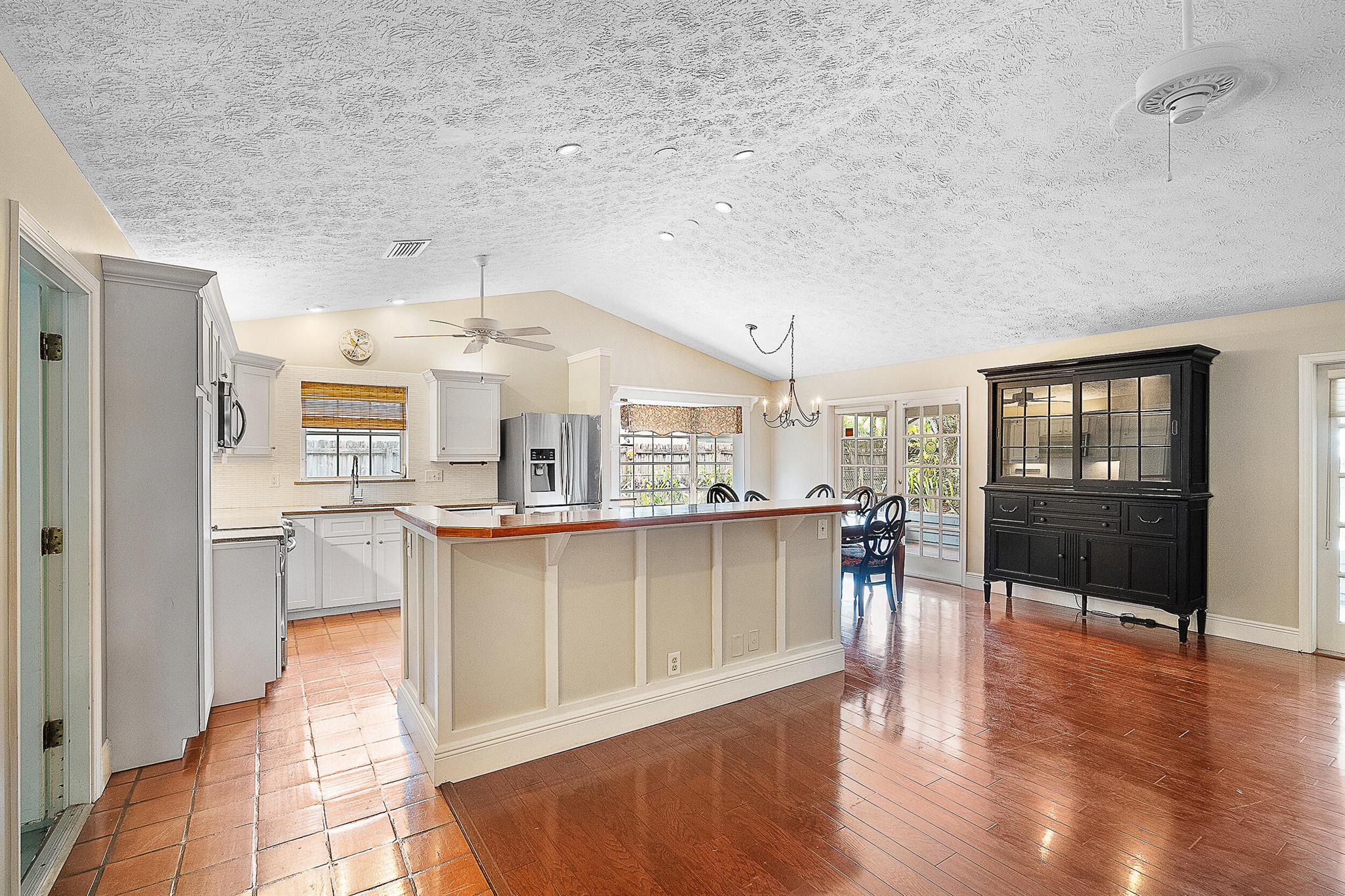 756 SW Rustic Circle