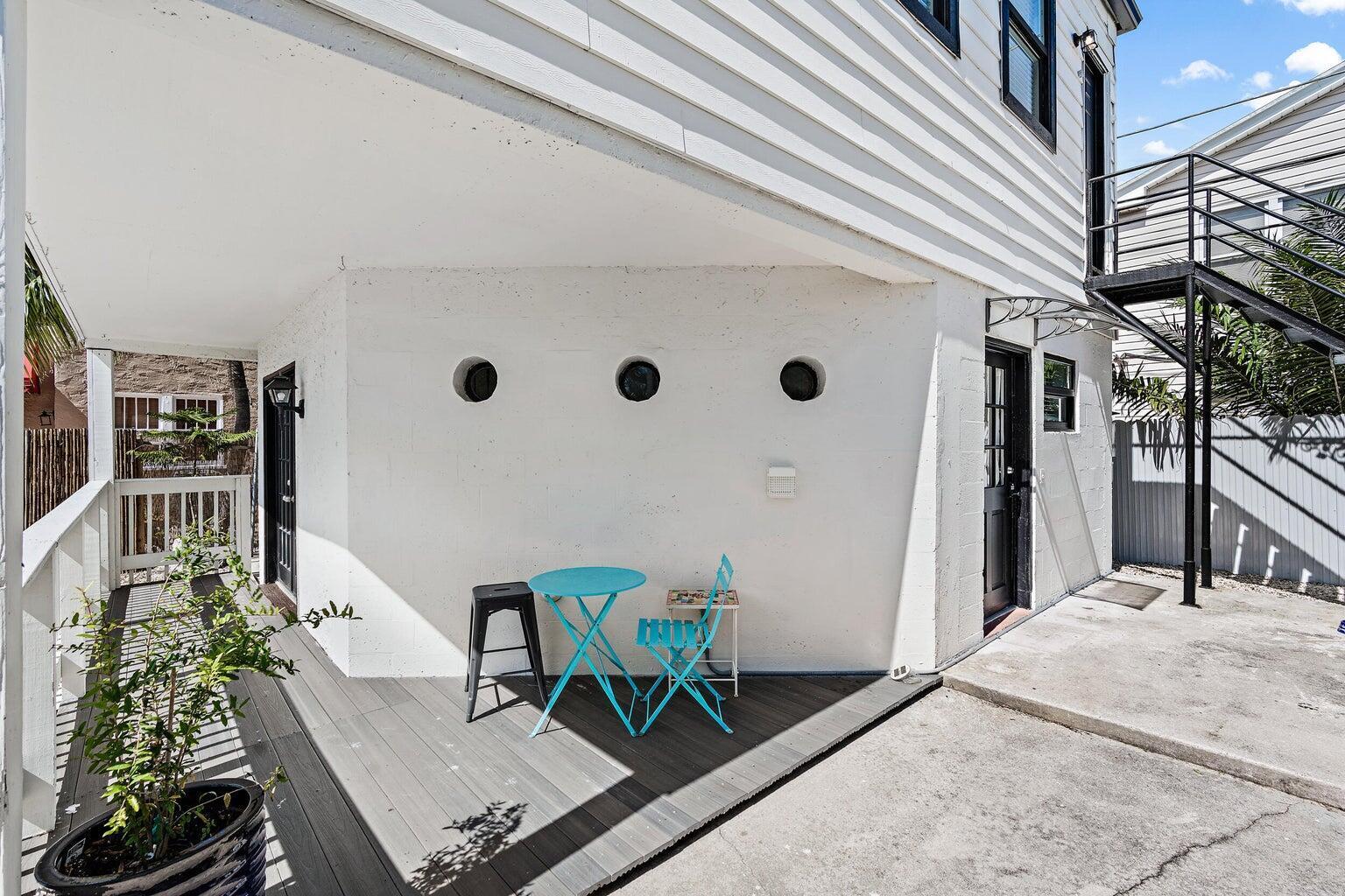 301 Central Drive