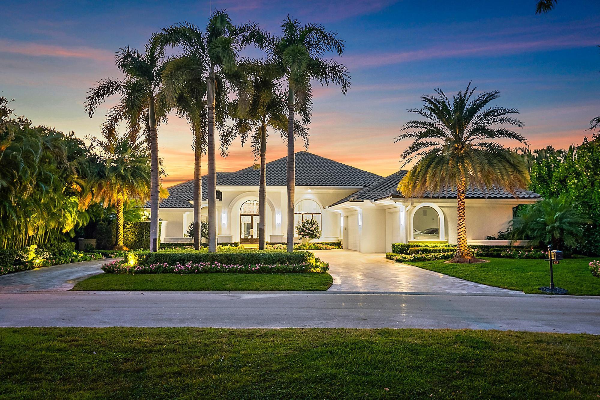 121 Commodore Drive