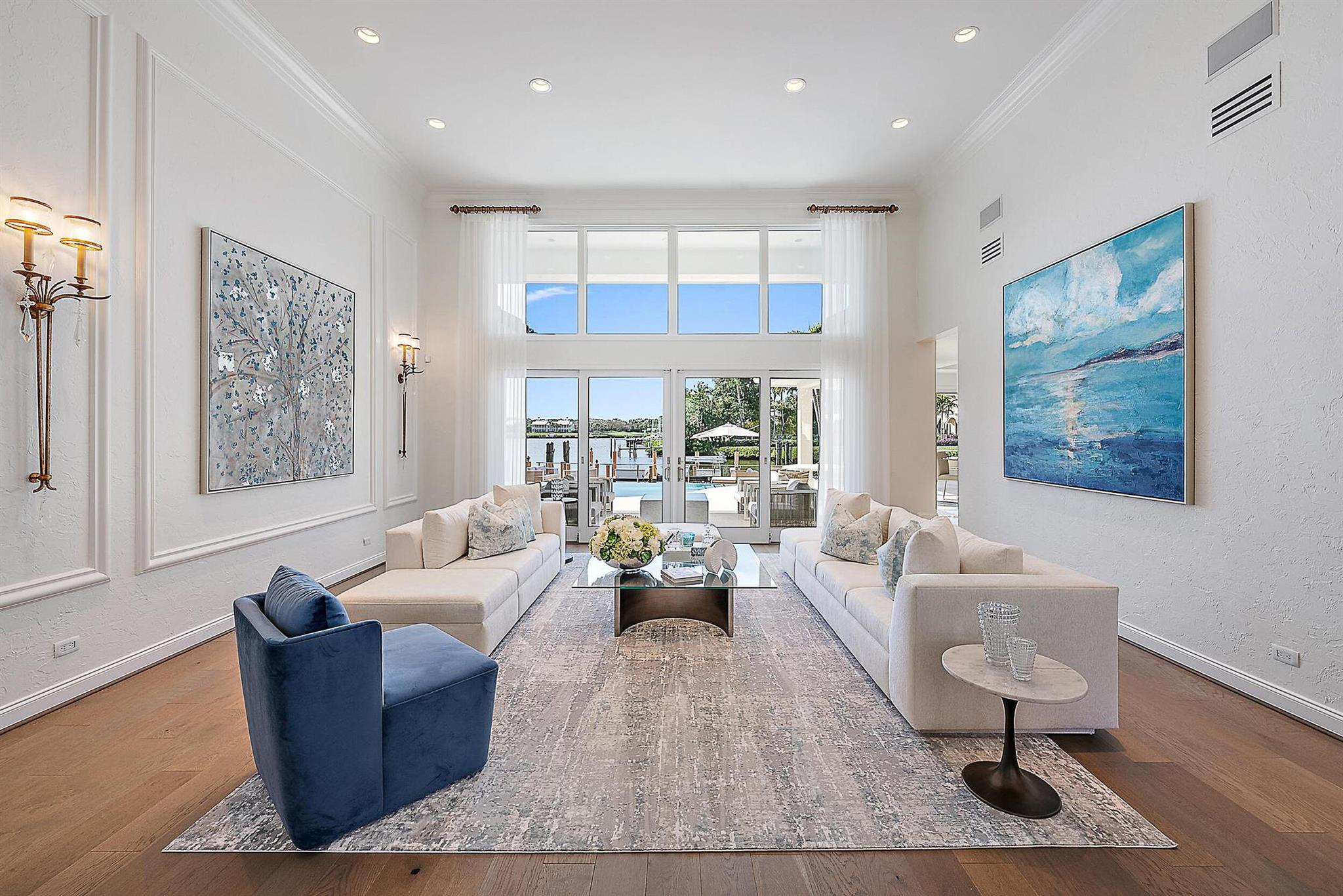 121 Commodore Drive