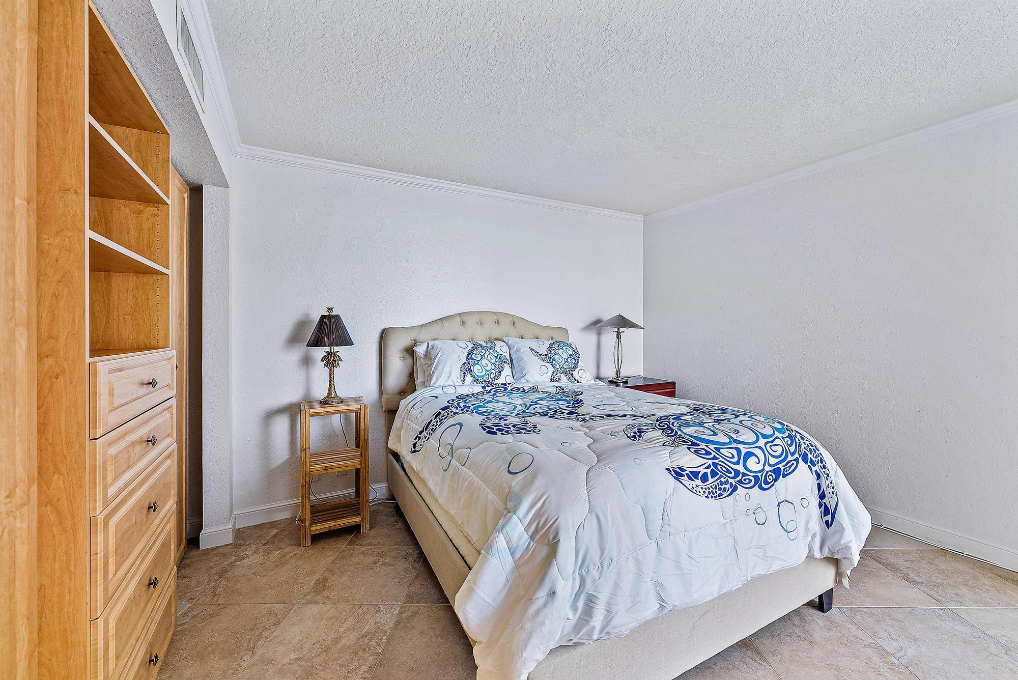 5420 N Ocean Drive 305
