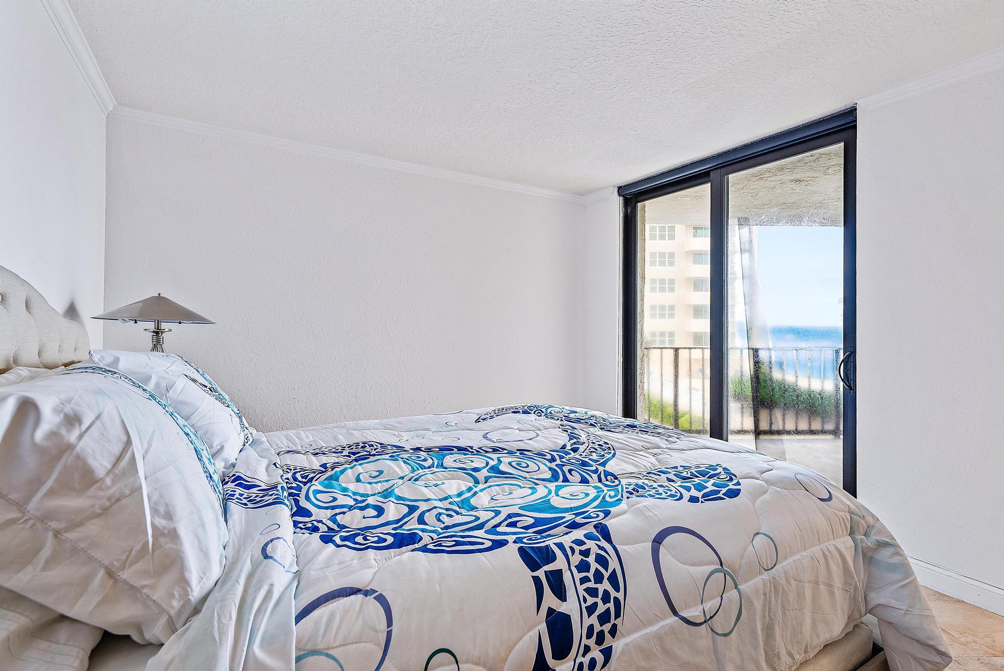 5420 N Ocean Drive 305