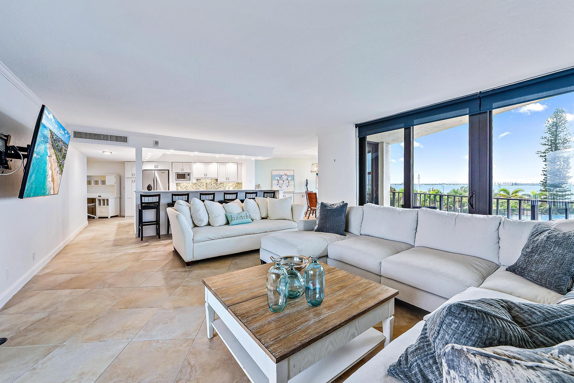 5420 N Ocean Drive 305