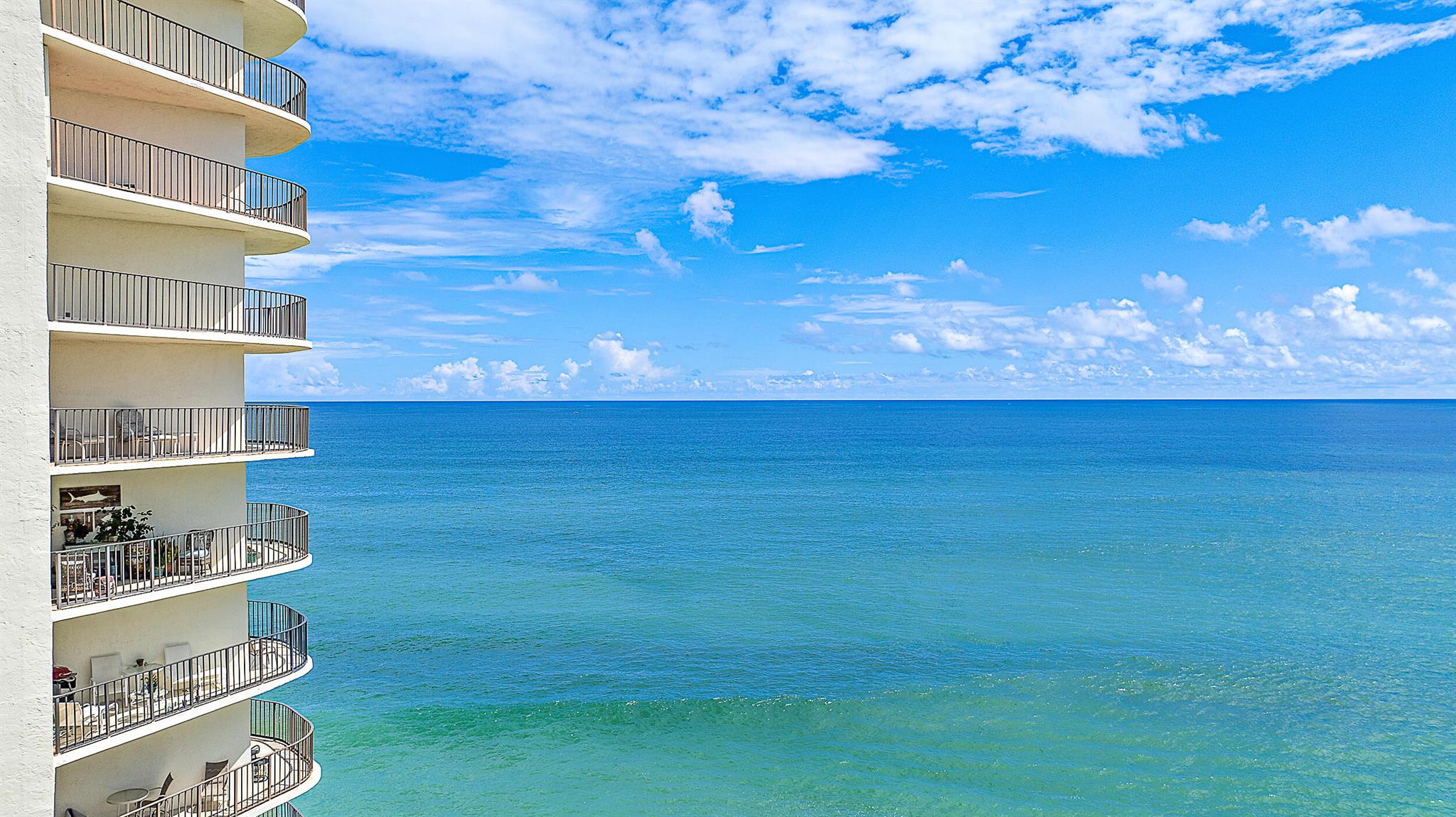 5420 N Ocean Drive 305