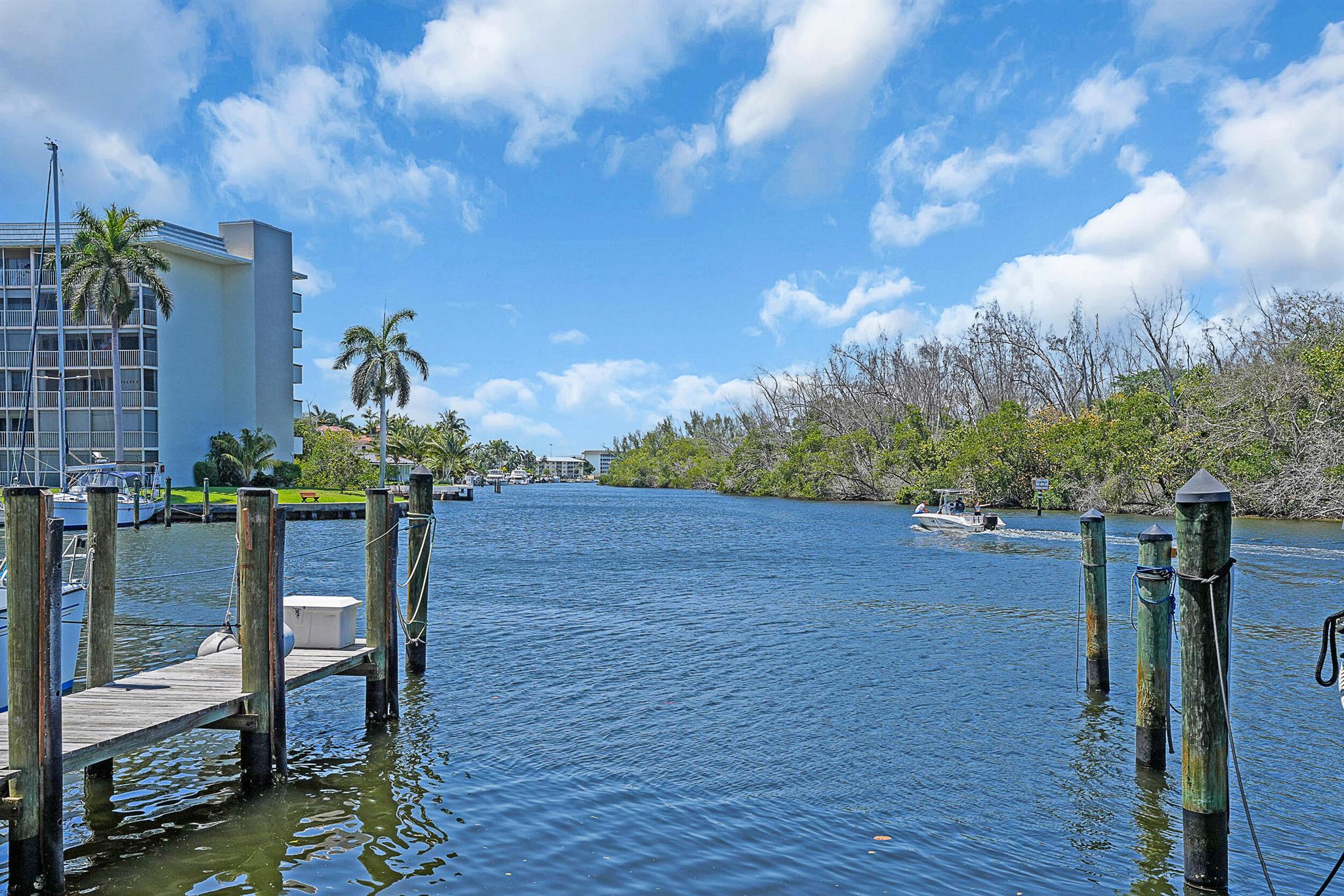 1537 E Hillsboro Boulevard 139