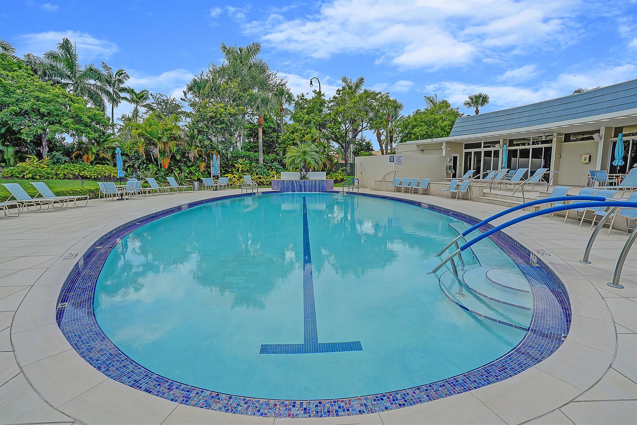 1537 E Hillsboro Boulevard 139