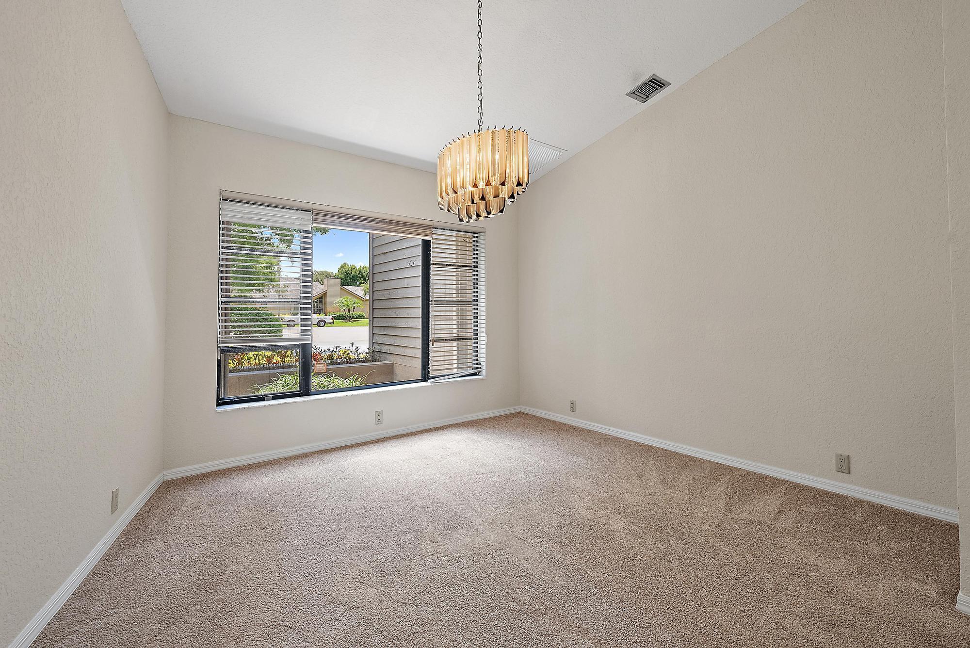 18 Glencairn Road