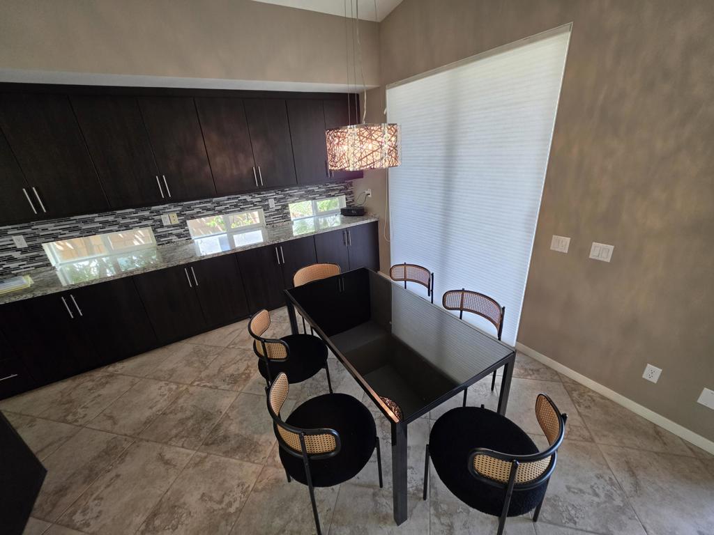 4415 Vantage Lane