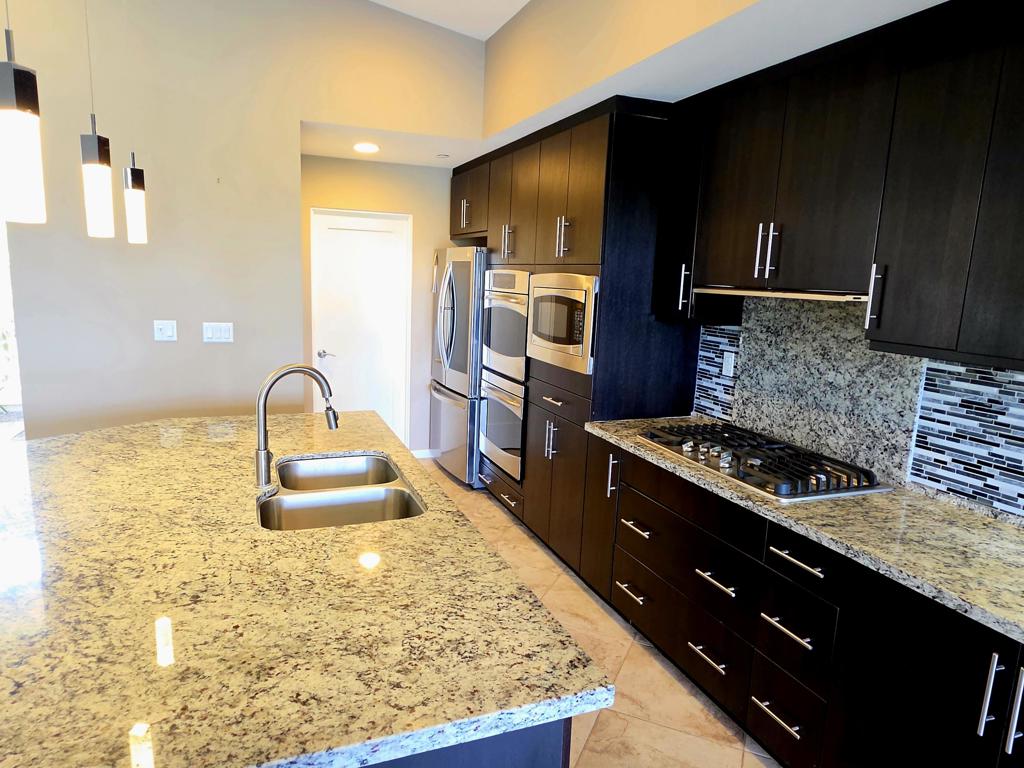 4415 Vantage Lane