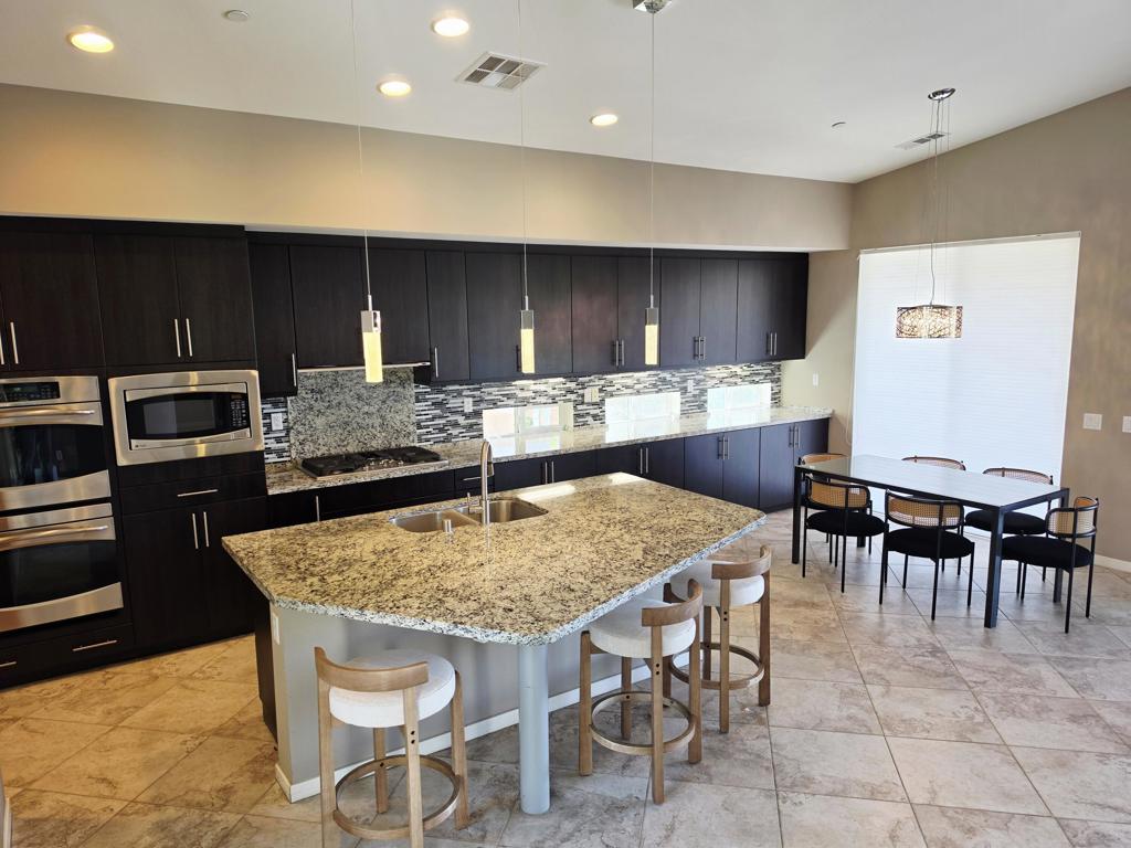 4415 Vantage Lane