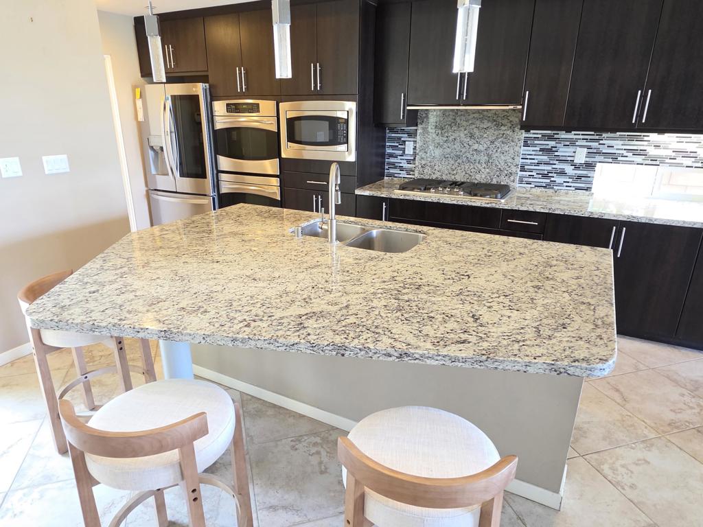 4415 Vantage Lane
