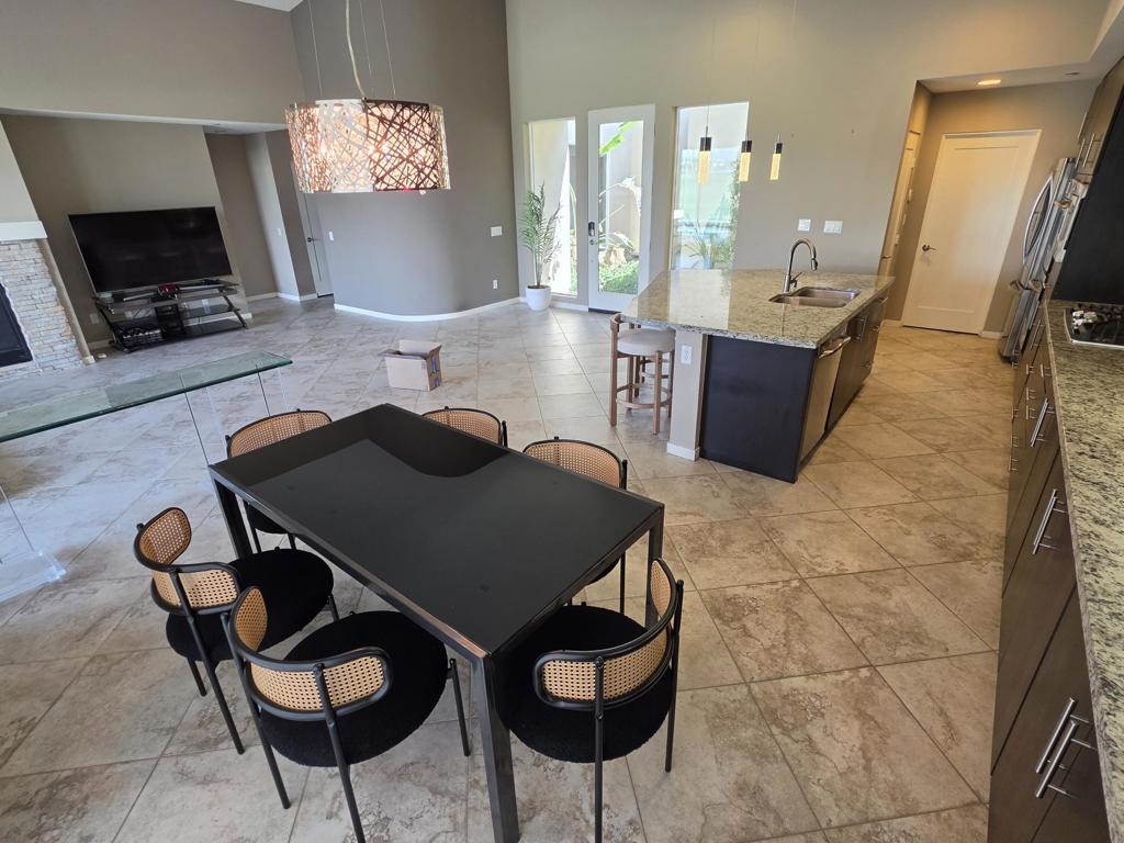 4415 Vantage Lane