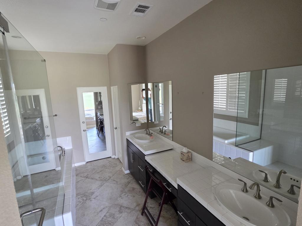 4415 Vantage Lane
