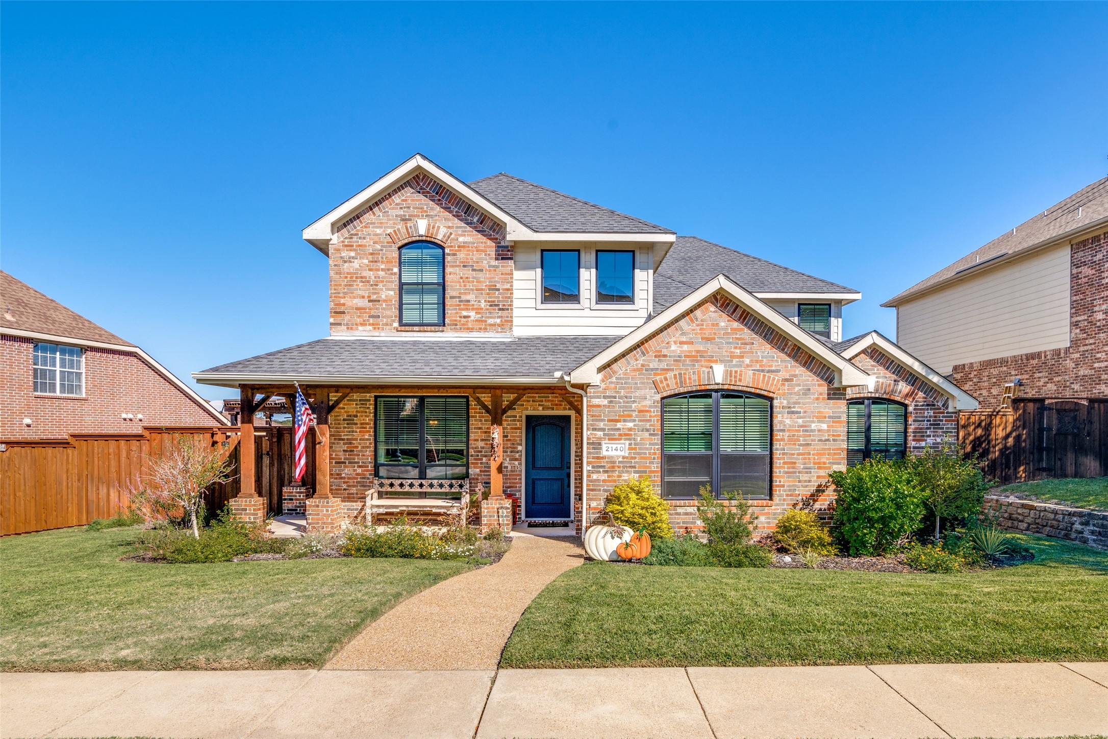 2140 Clubview Drive