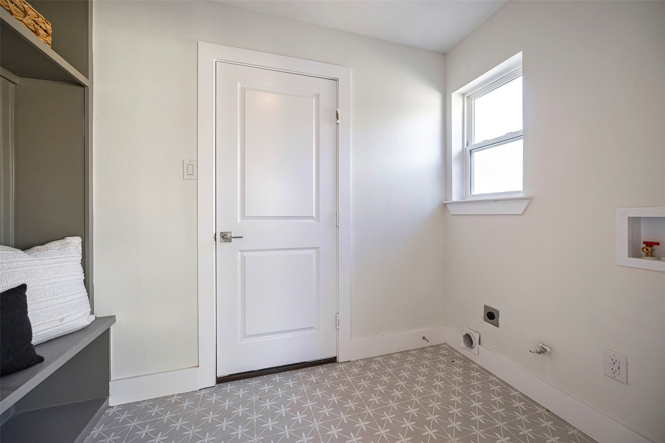 1125 Chesterton Drive