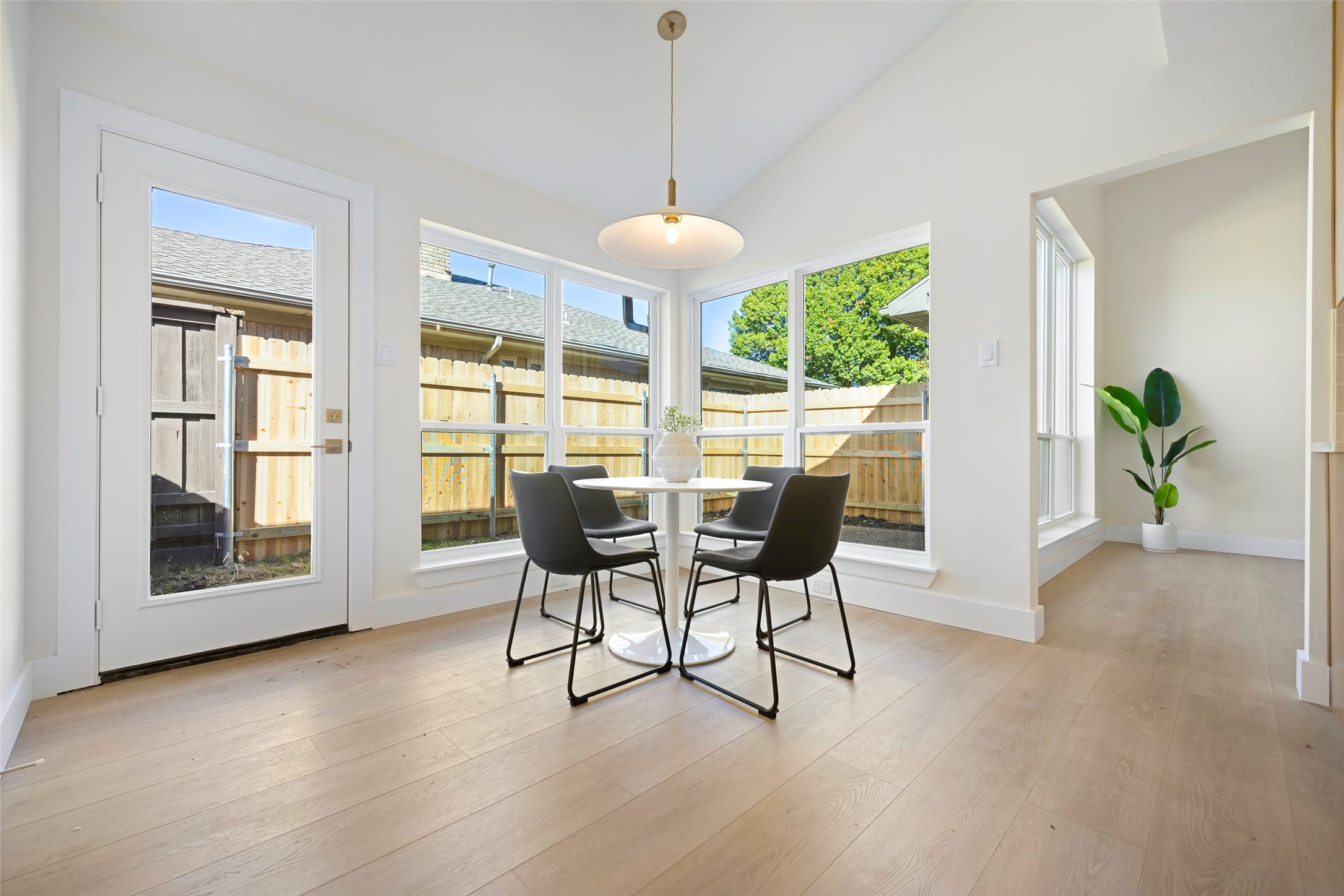 1125 Chesterton Drive