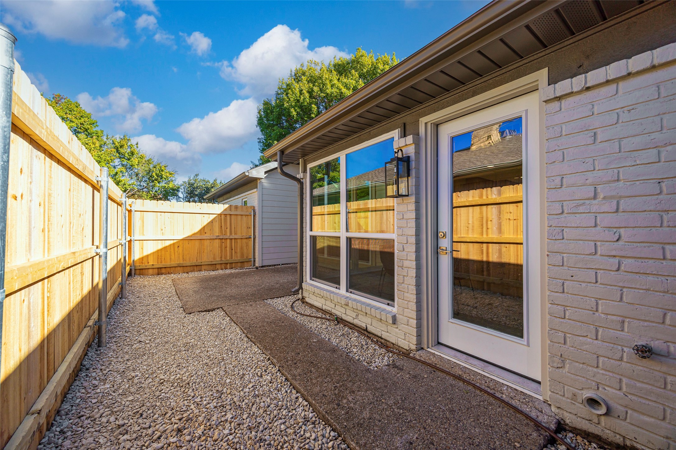 1125 Chesterton Drive