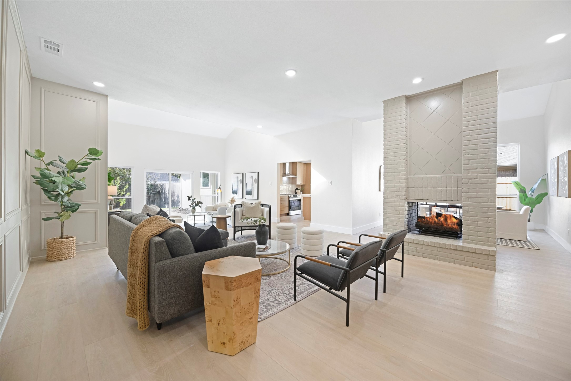1125 Chesterton Drive