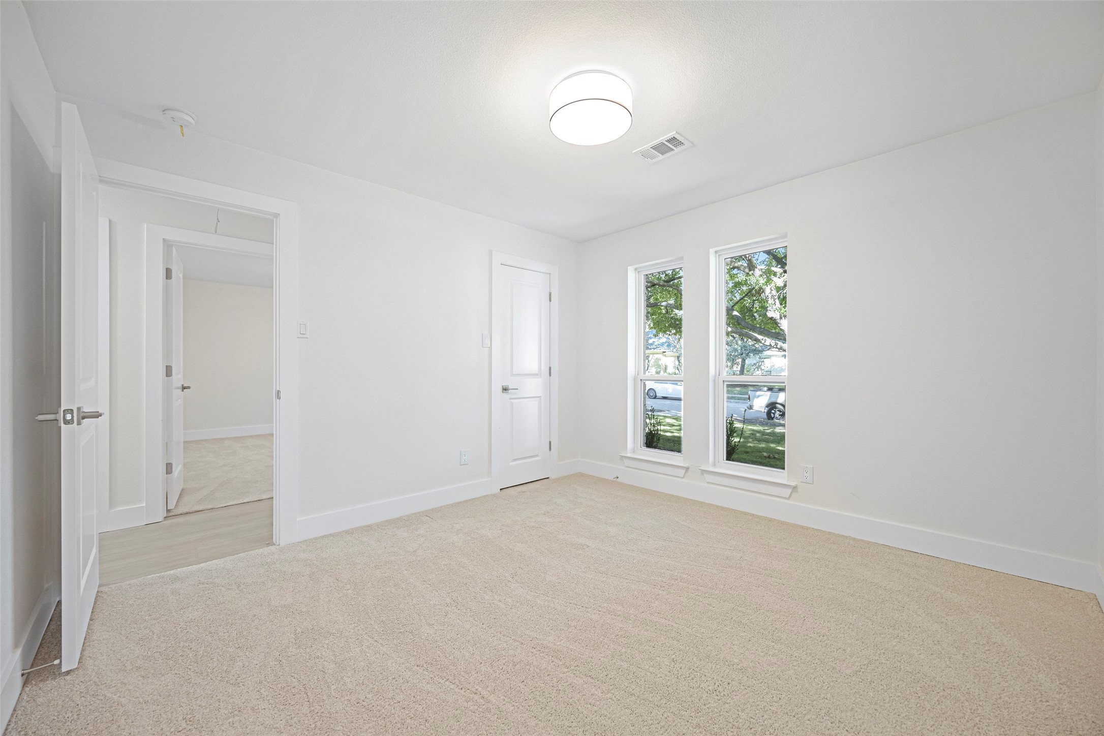 1125 Chesterton Drive