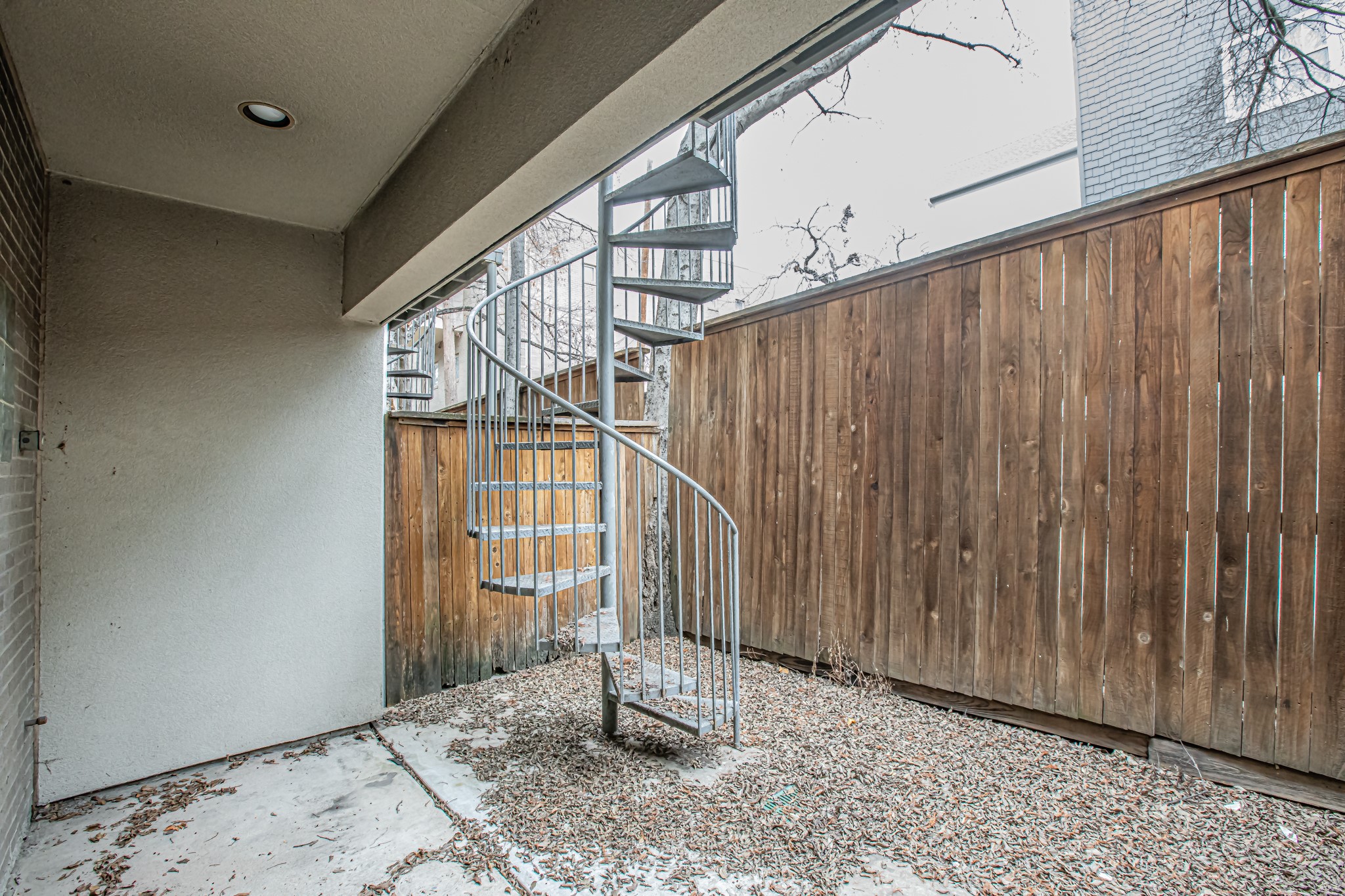 4100 Travis Street 18