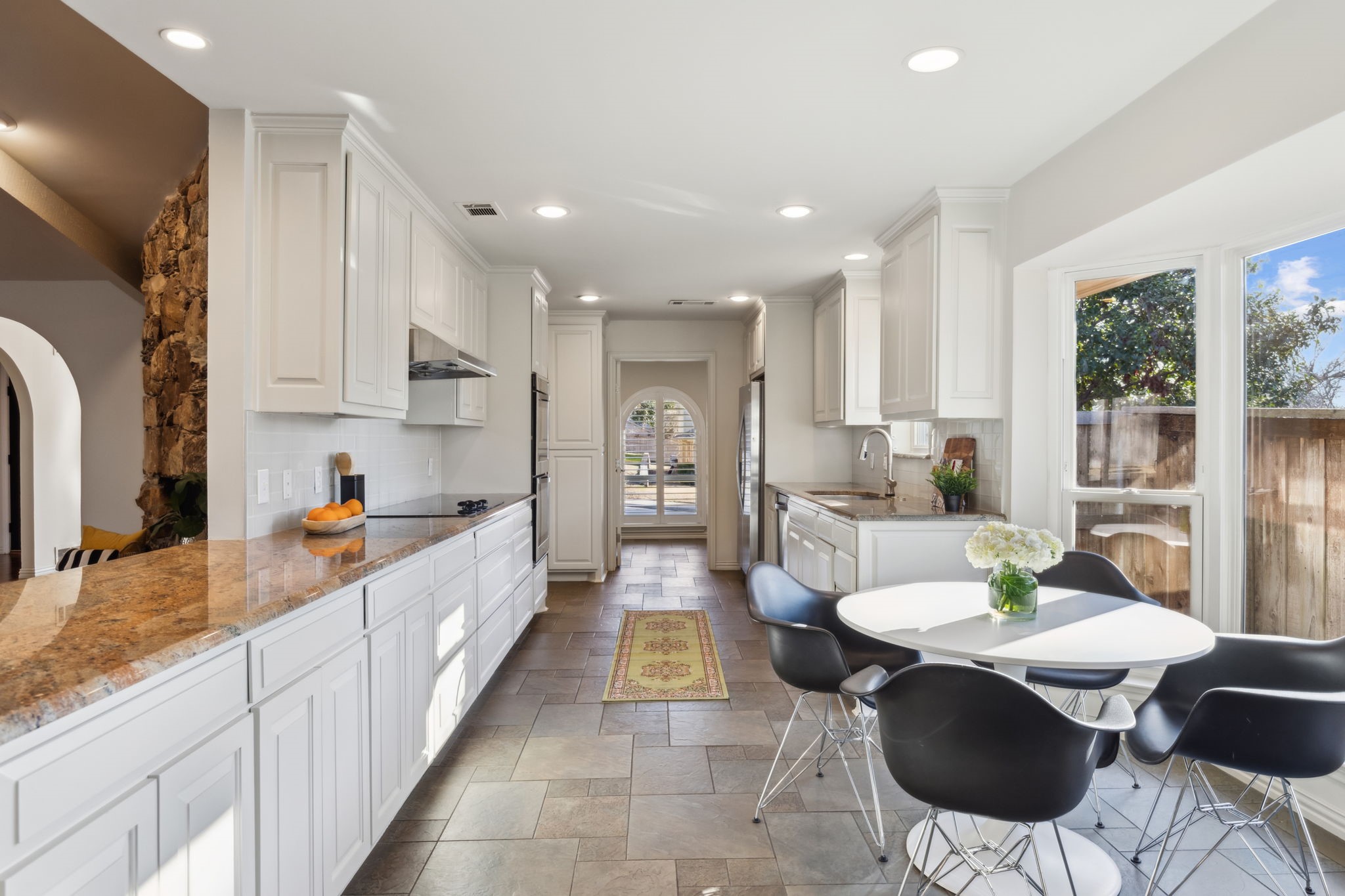 9117 Loma Vista Drive