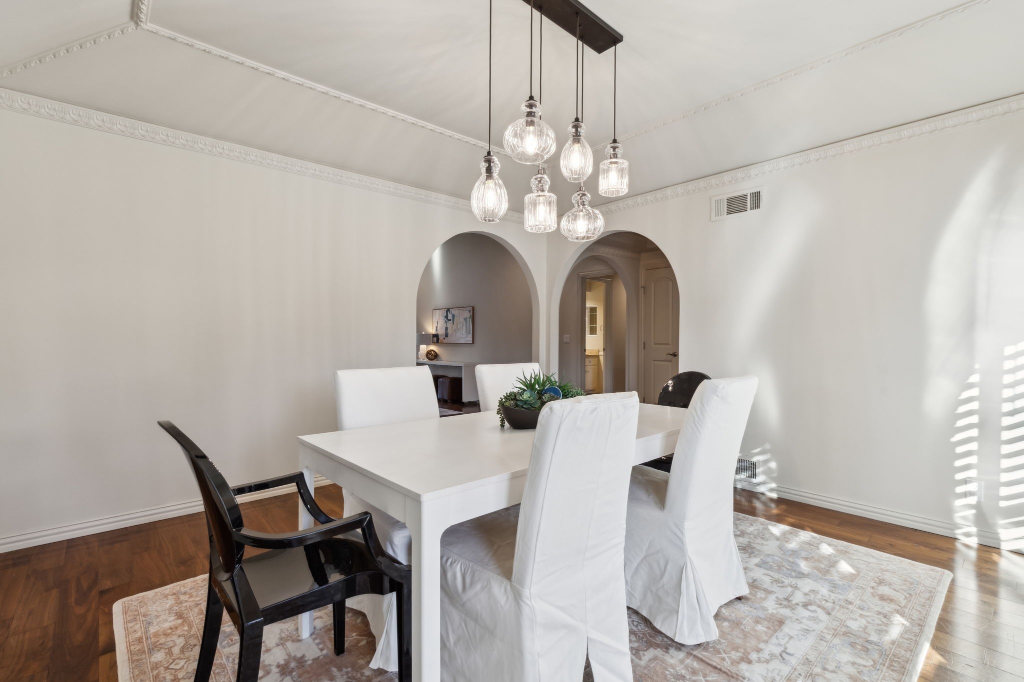 9117 Loma Vista Drive